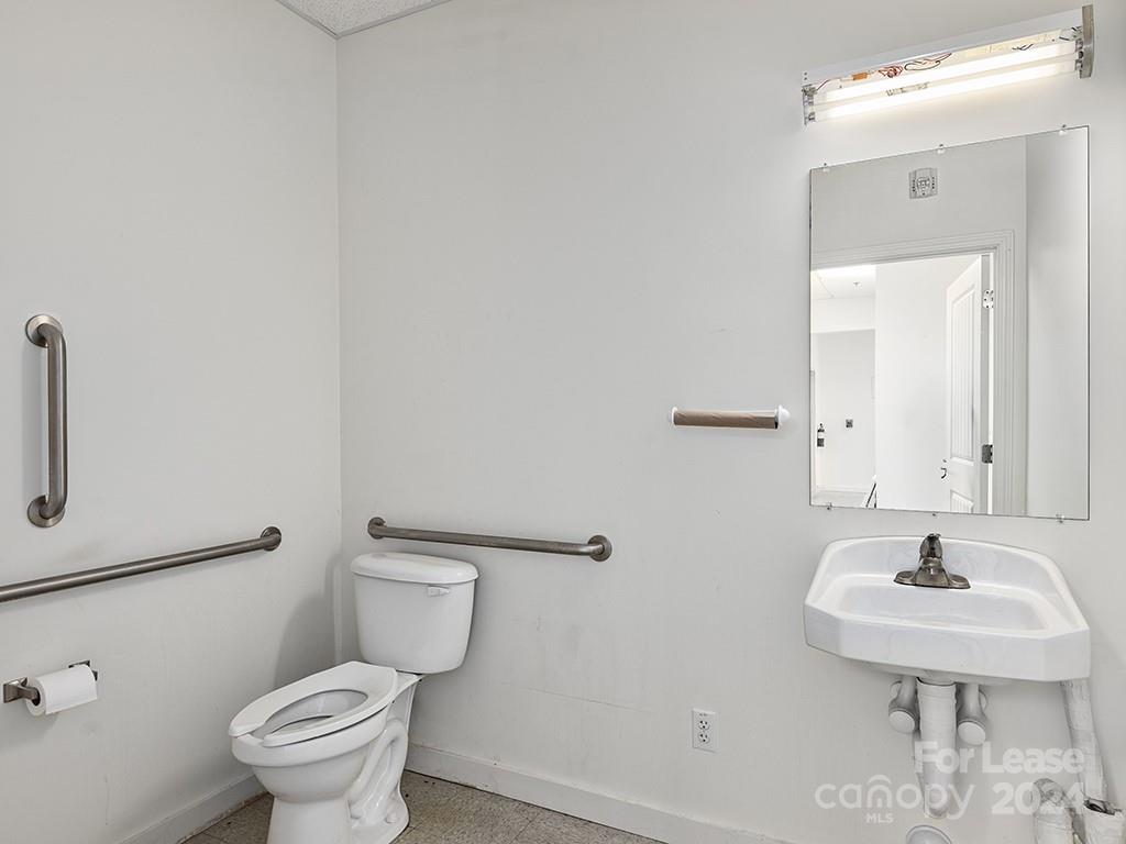 41 N Merrimon Avenue 101/103 Property Photo 9
