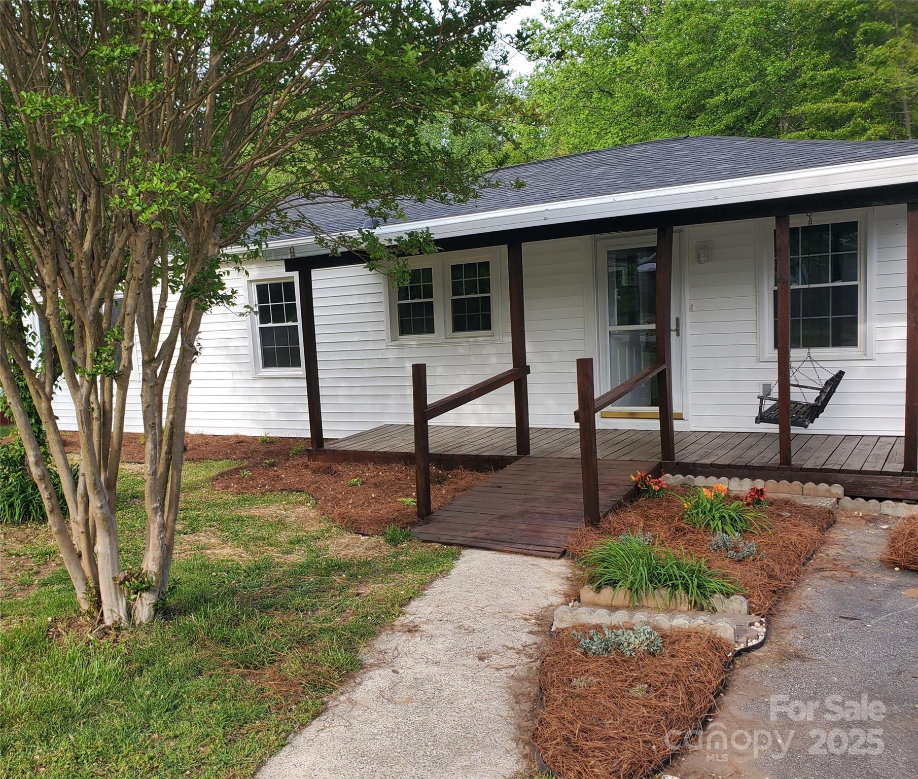 515 37th Street Property Photo 1