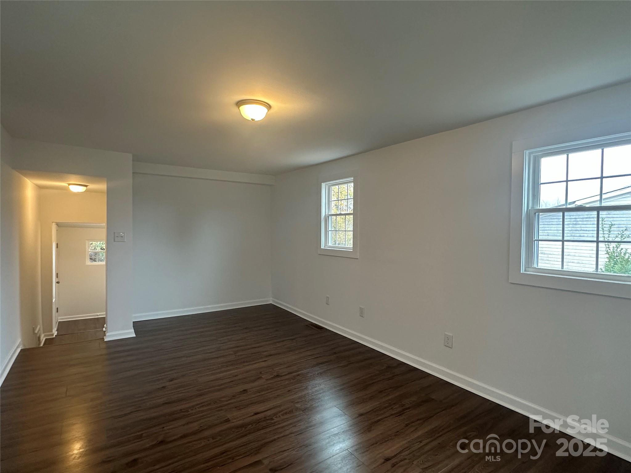 515 37th Street Property Photo 5