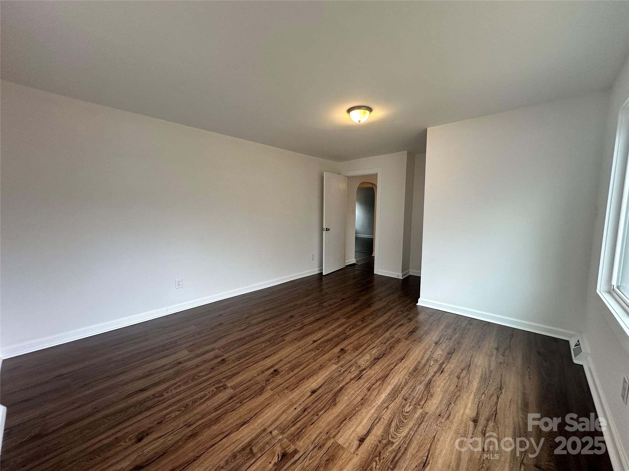 515 37th Street Property Photo 10