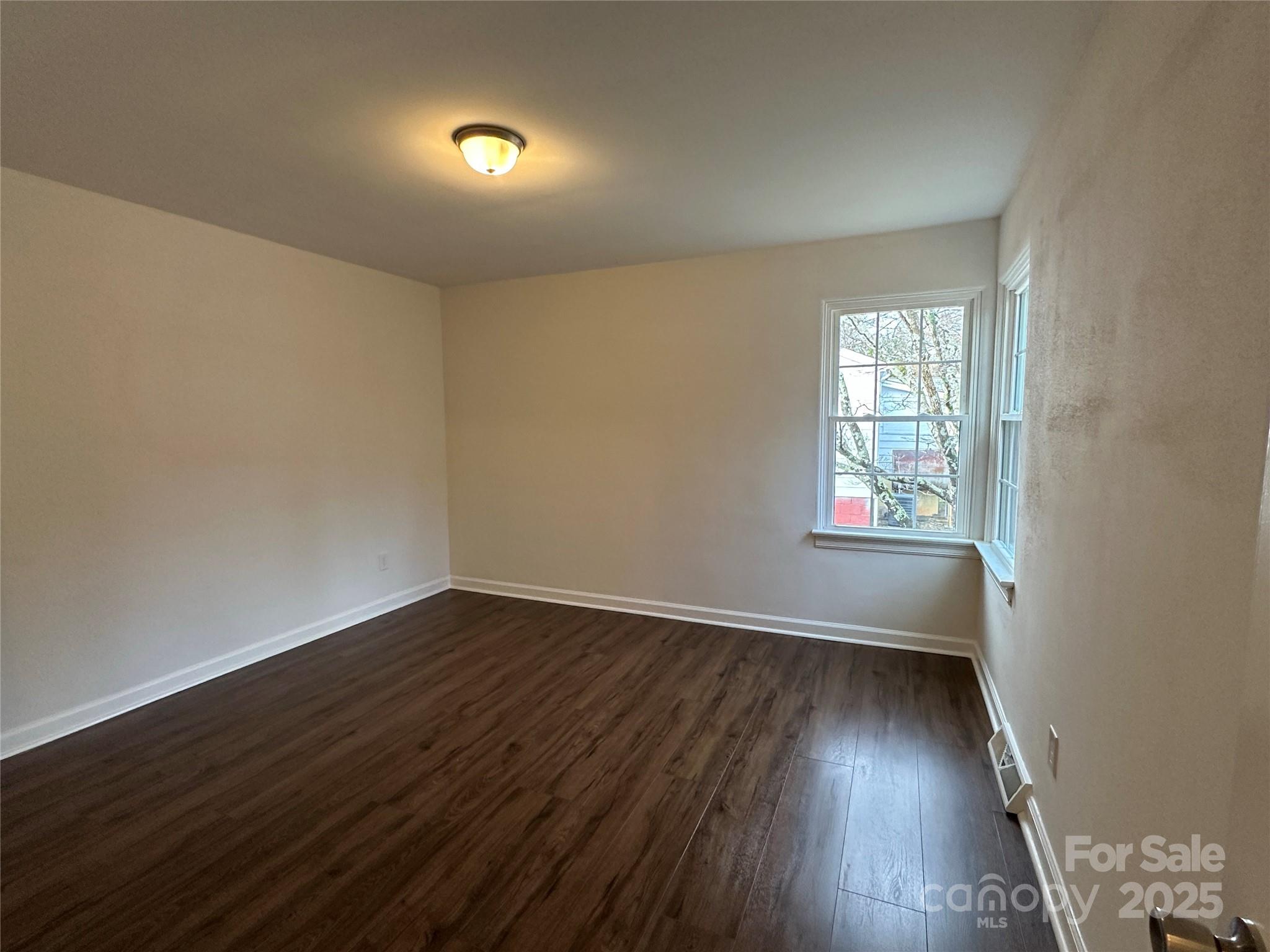 515 37th Street Property Photo 20
