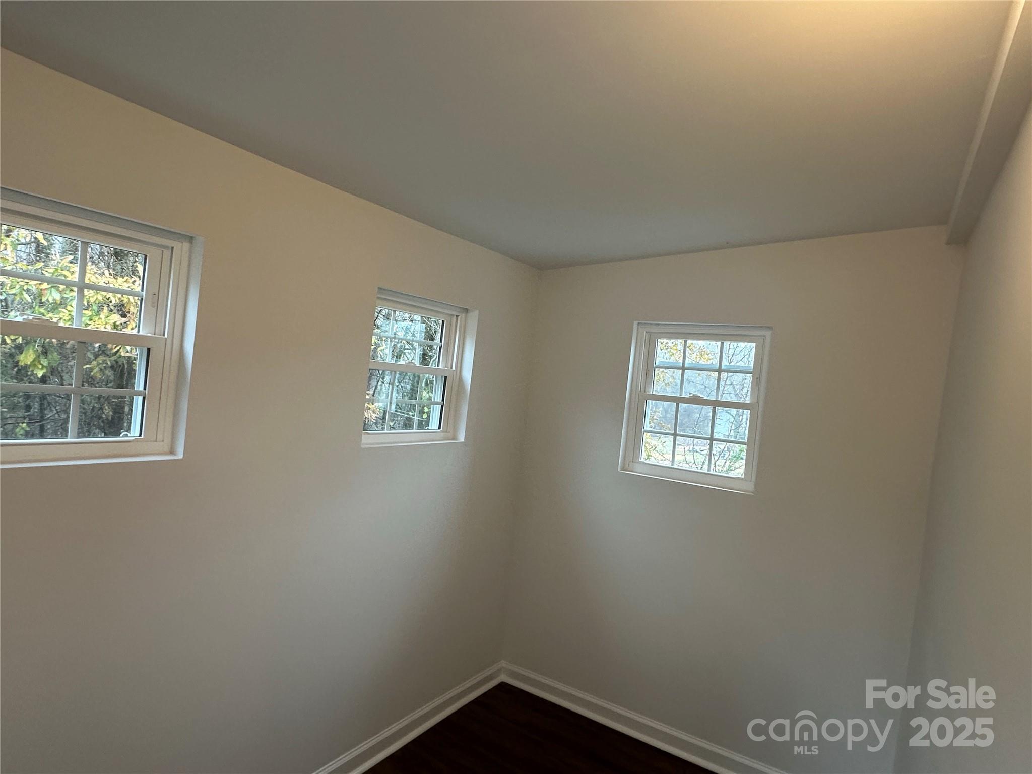515 37th Street Property Photo 23