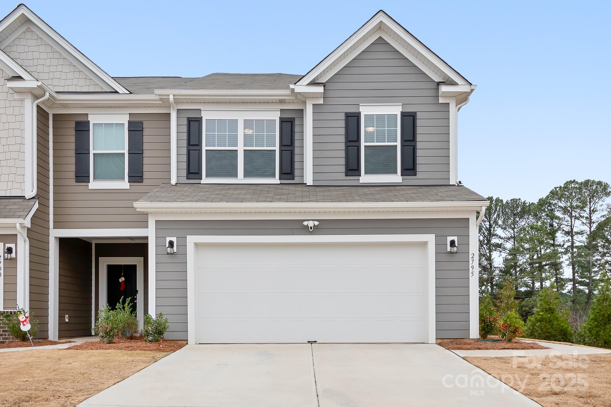 2795 Yeager Drive Property Photo 1