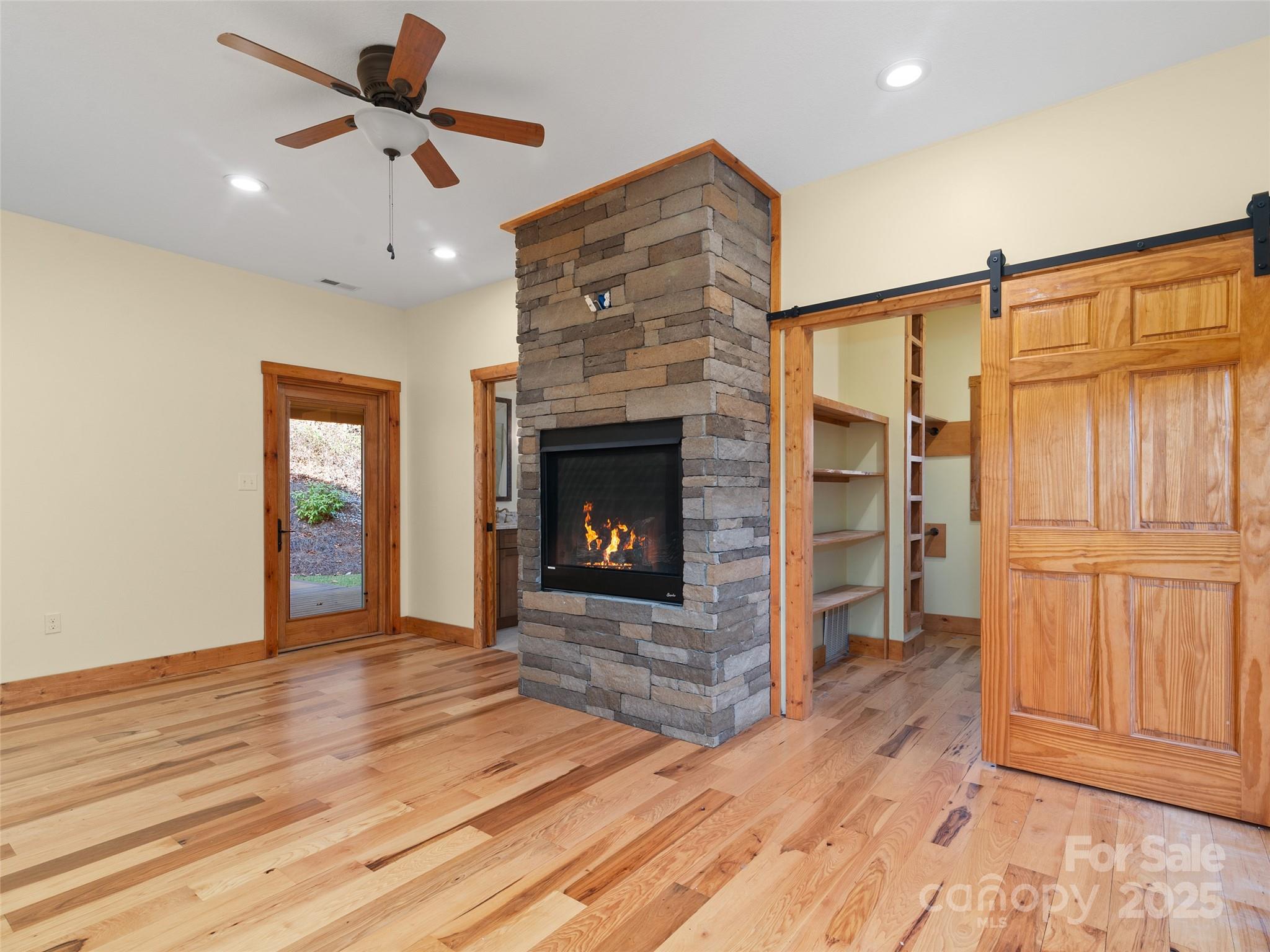 350 Inverness Drive Property Photo 18