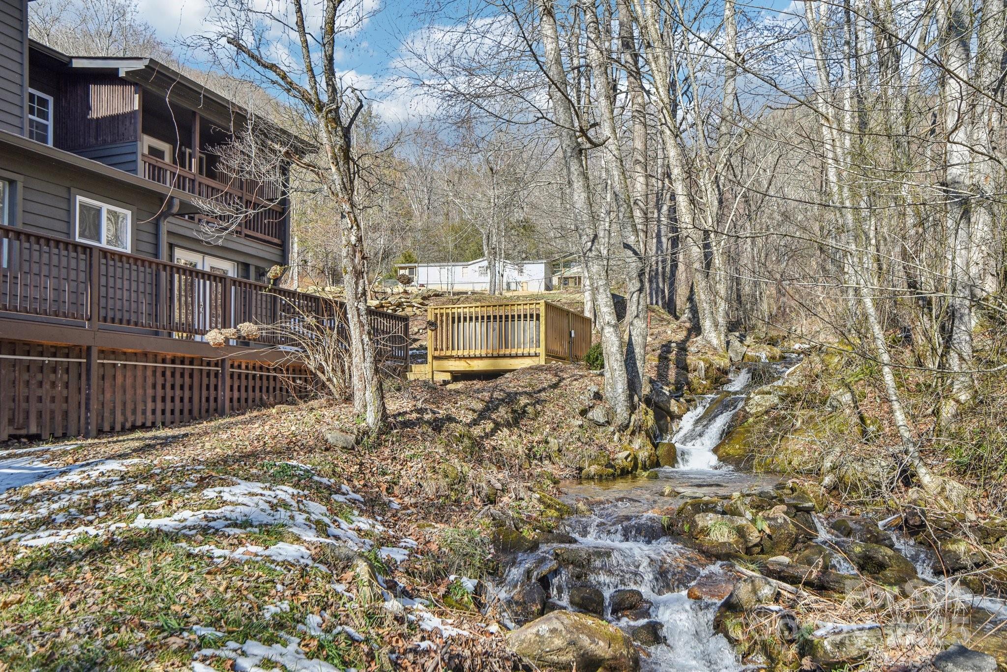 1990 Fisher Creek Road Property Photo