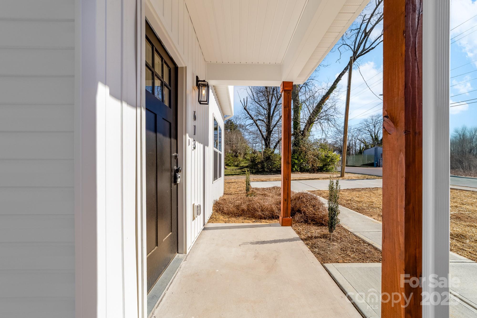 613 Buffalo Street Property Photo 5
