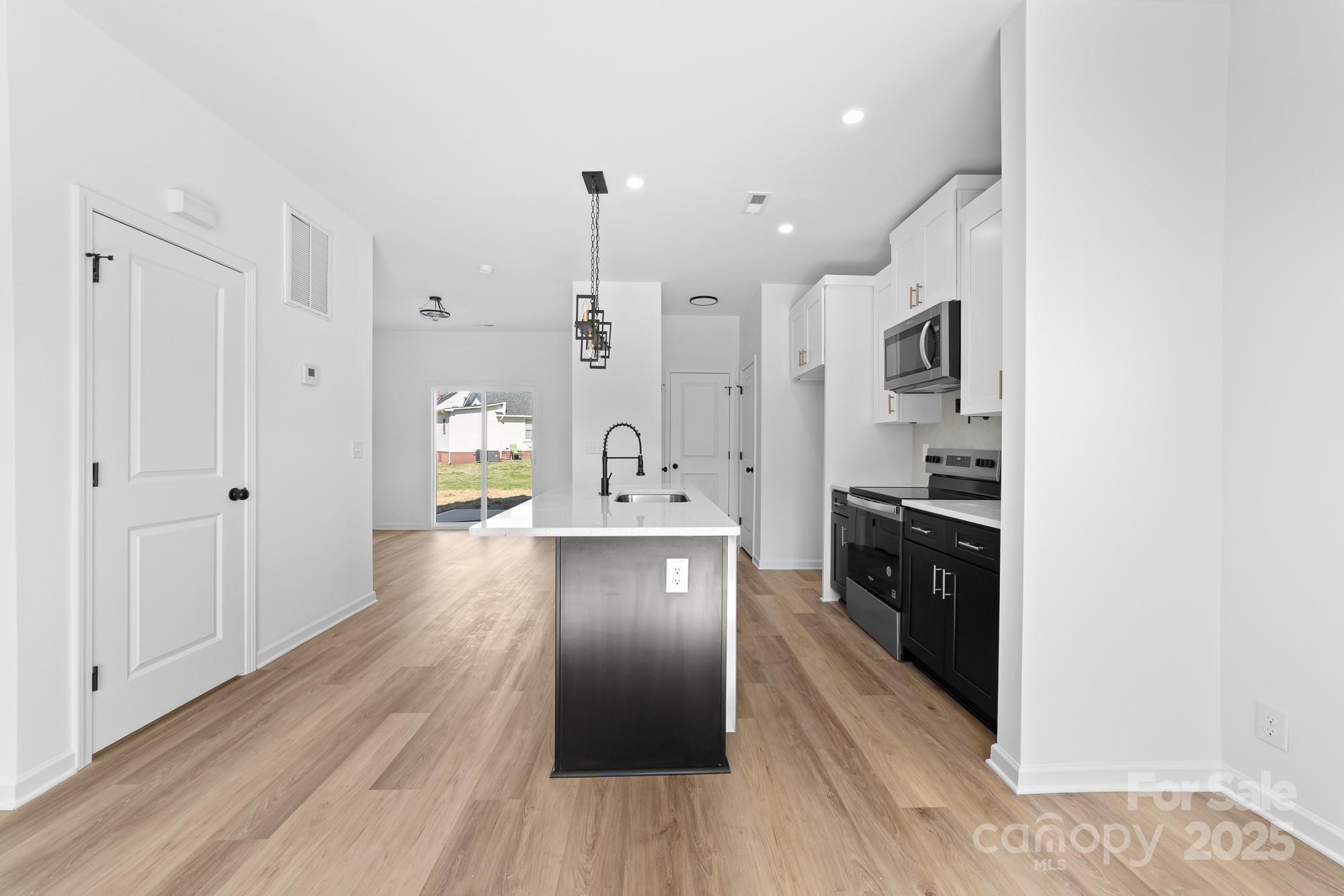 613 Buffalo Street Property Photo 10