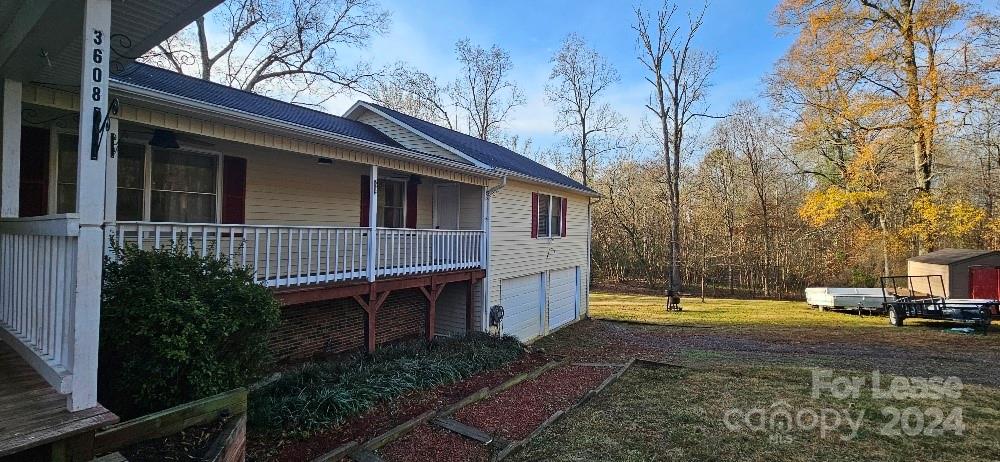 3608 Cowboy Lane Property Photo 2
