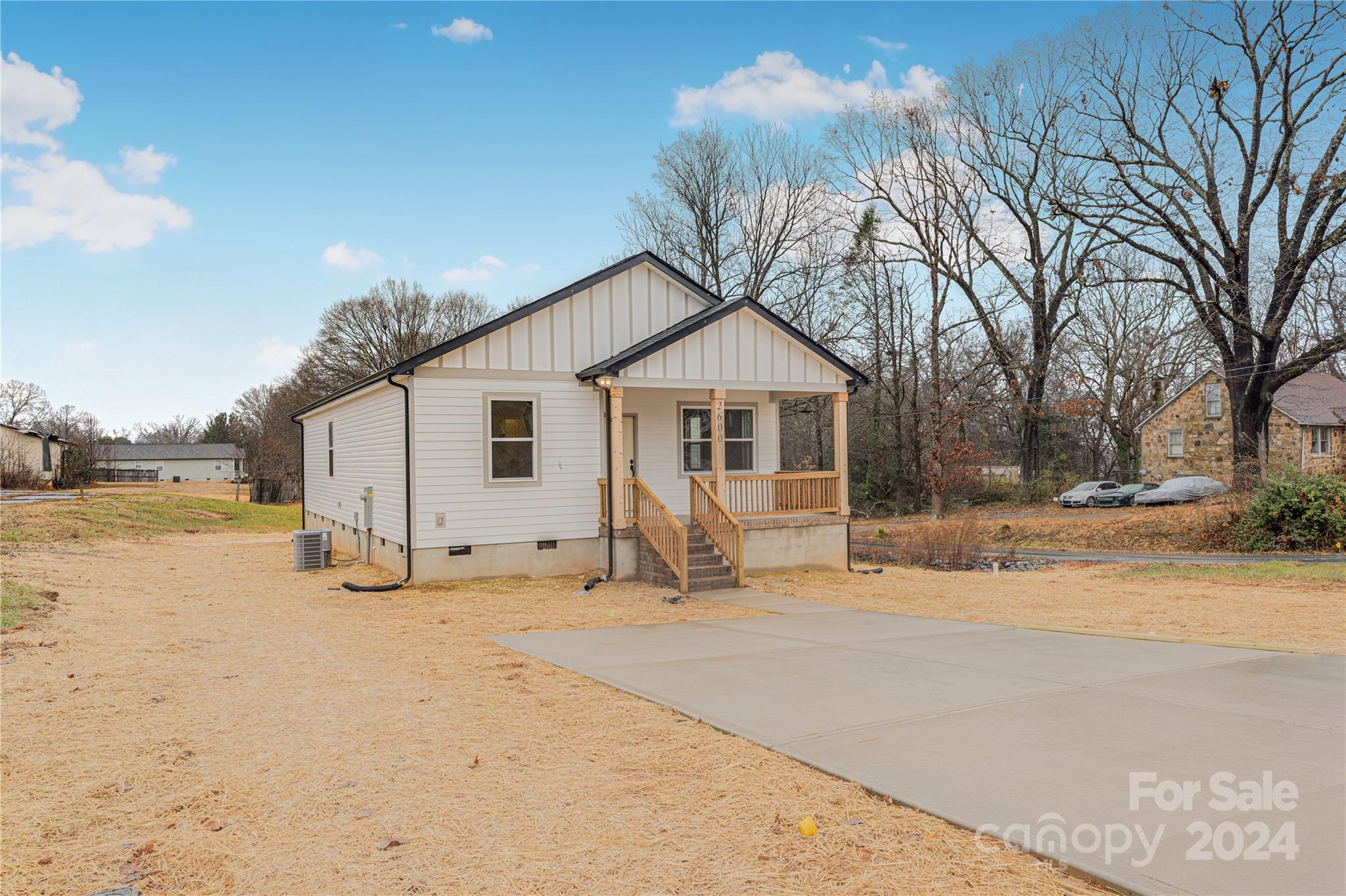 2600 Main Ave Drive Property Photo 2