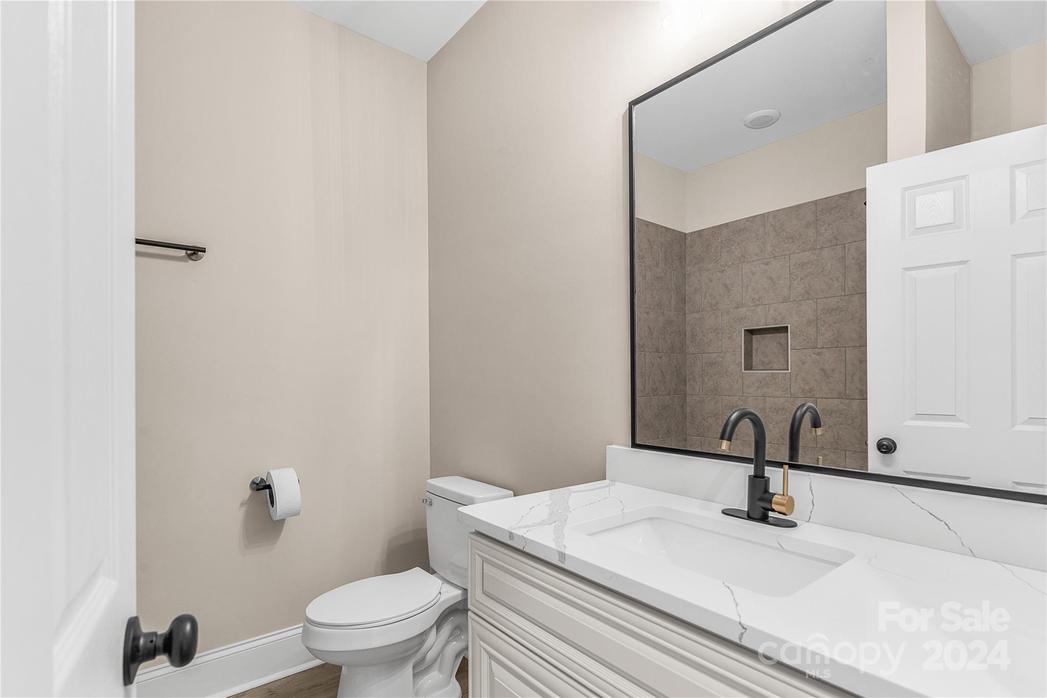 2600 Main Ave Drive Property Photo 18