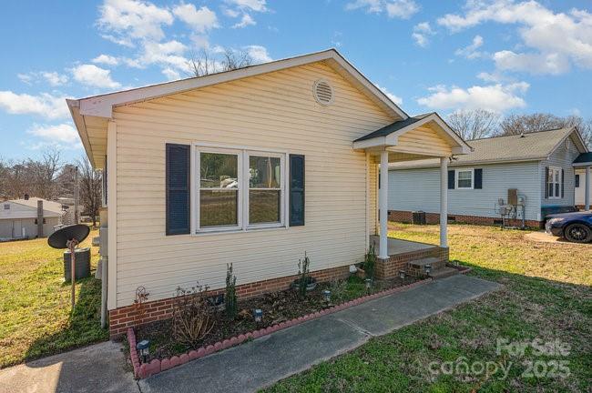 222 E Alabama Avenue Property Photo 2