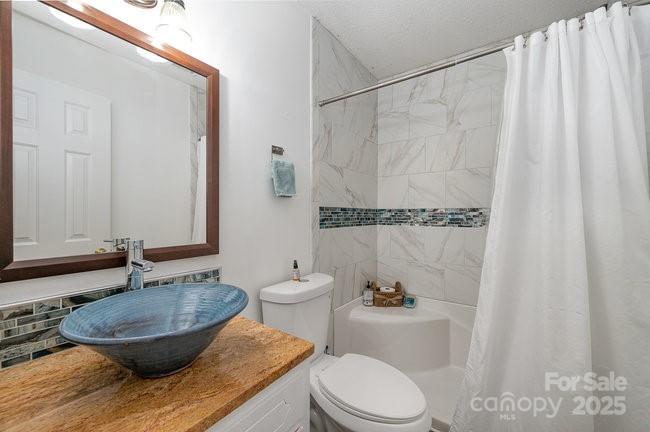 222 E Alabama Avenue Property Photo 23