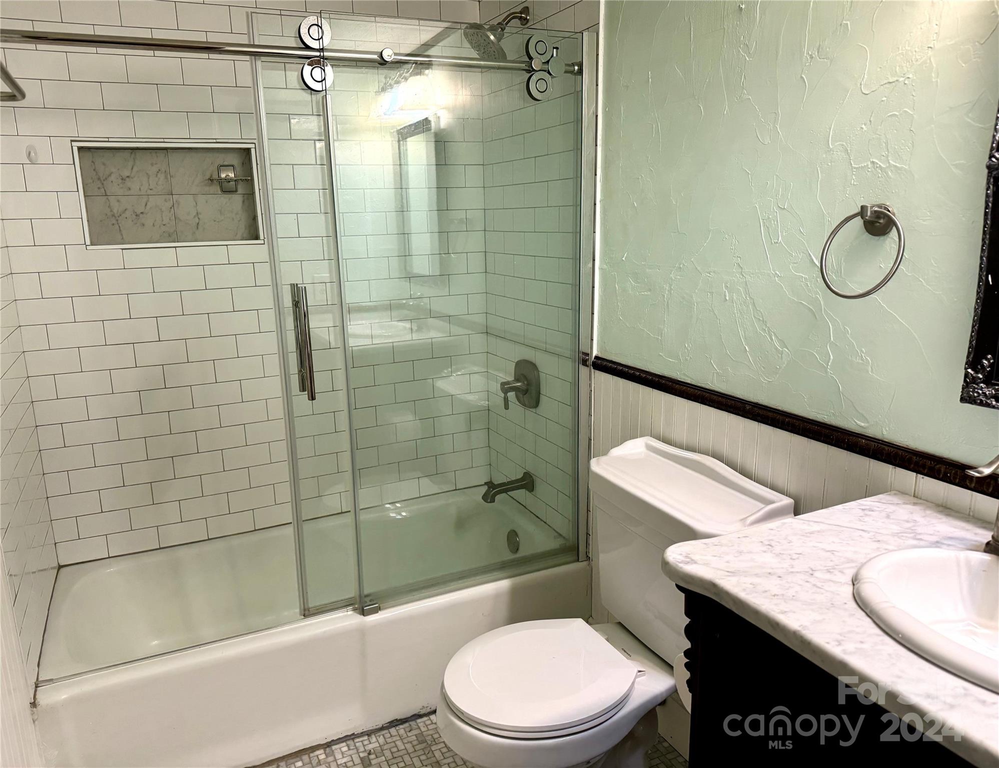 427 6th Avenue A-12 Property Photo 16