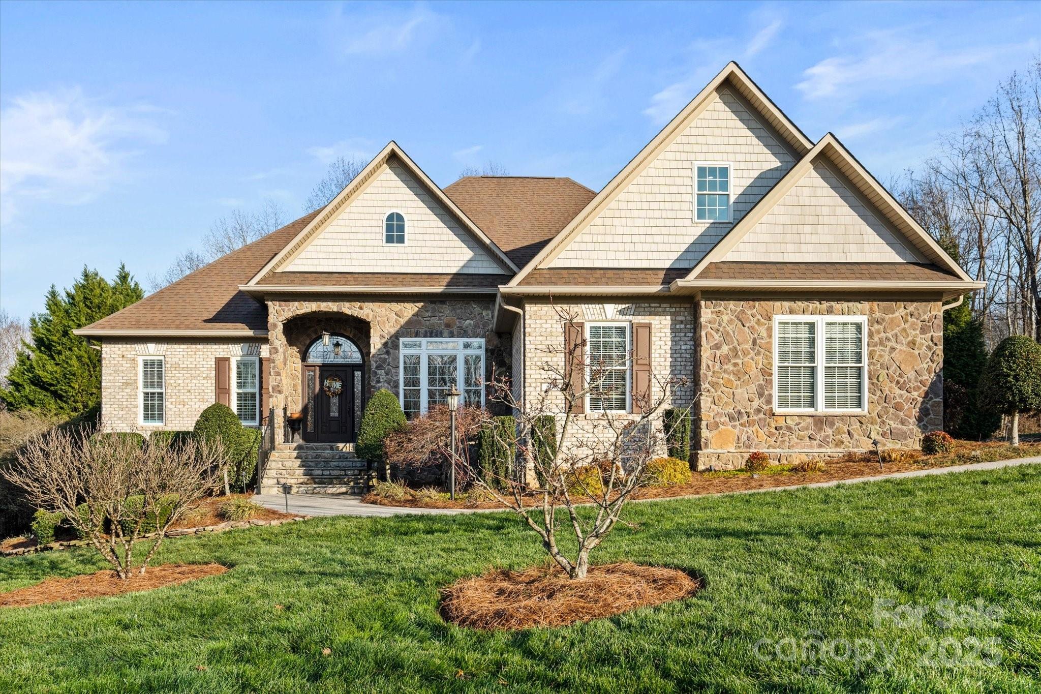 1076 Fox Chase Drive Property Photo