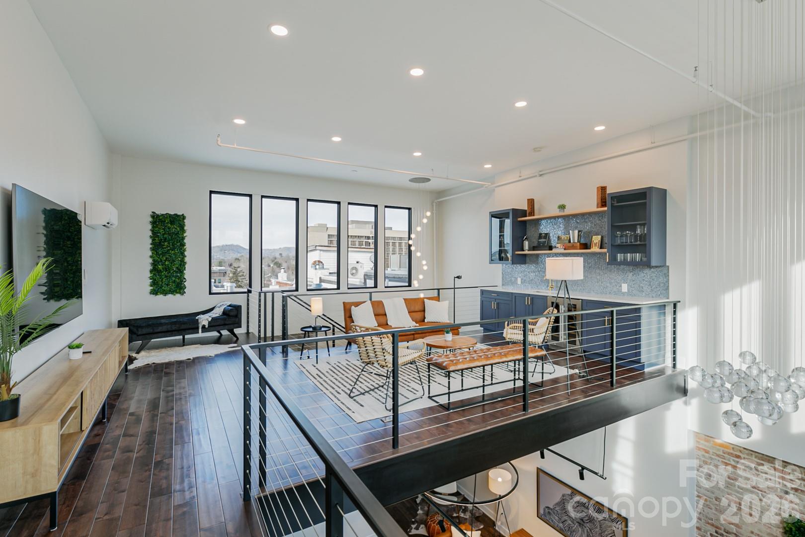 122 College Street Property Photo 12