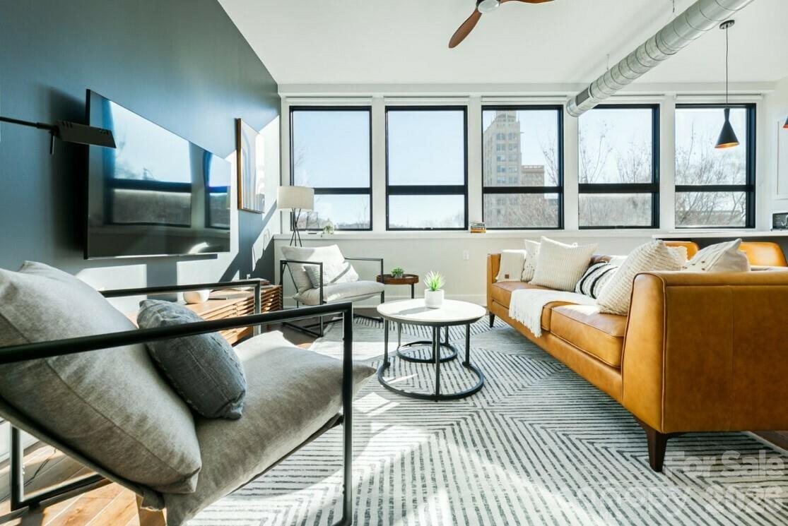 122 College Street Property Photo 20