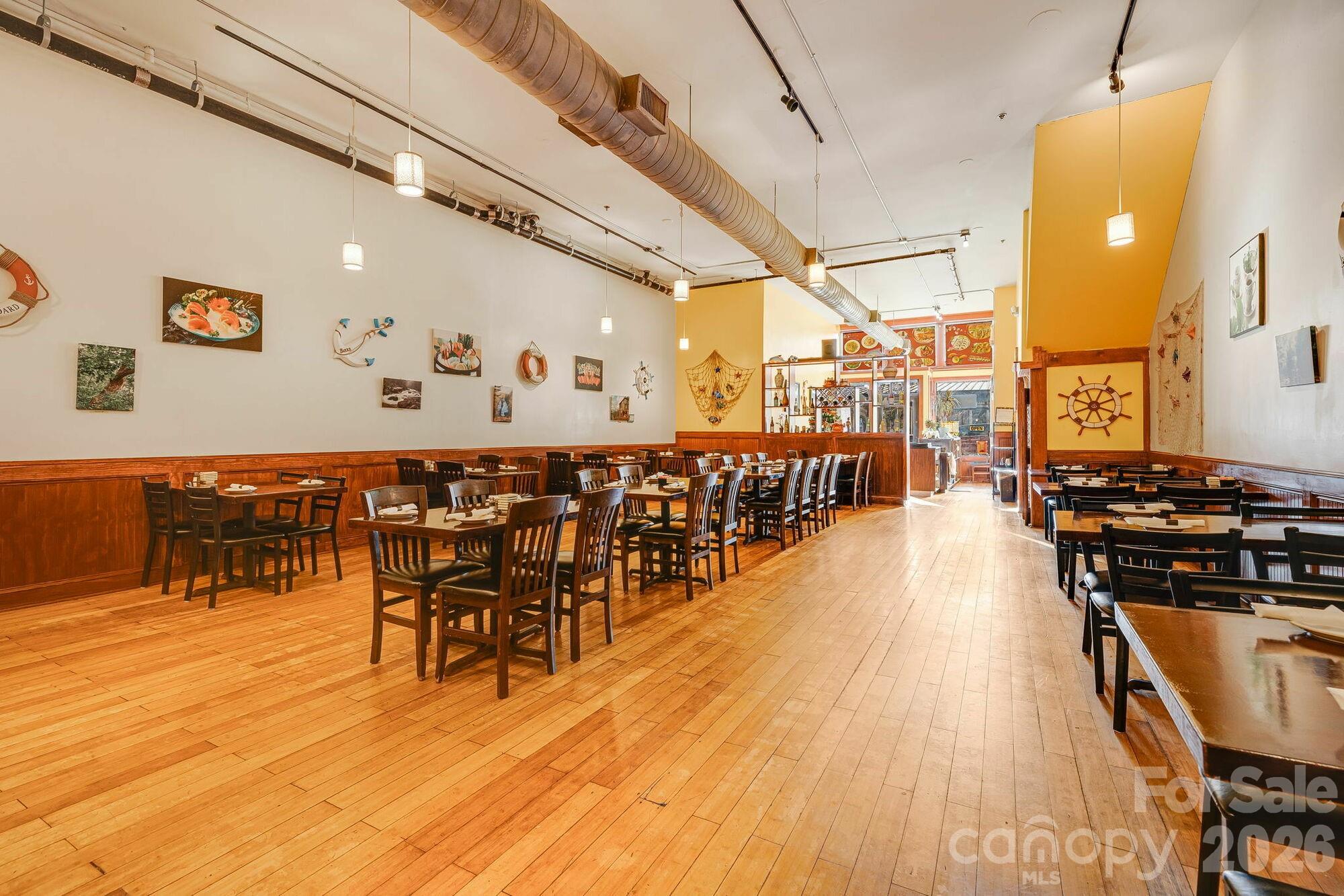 122 College Street Property Photo 28