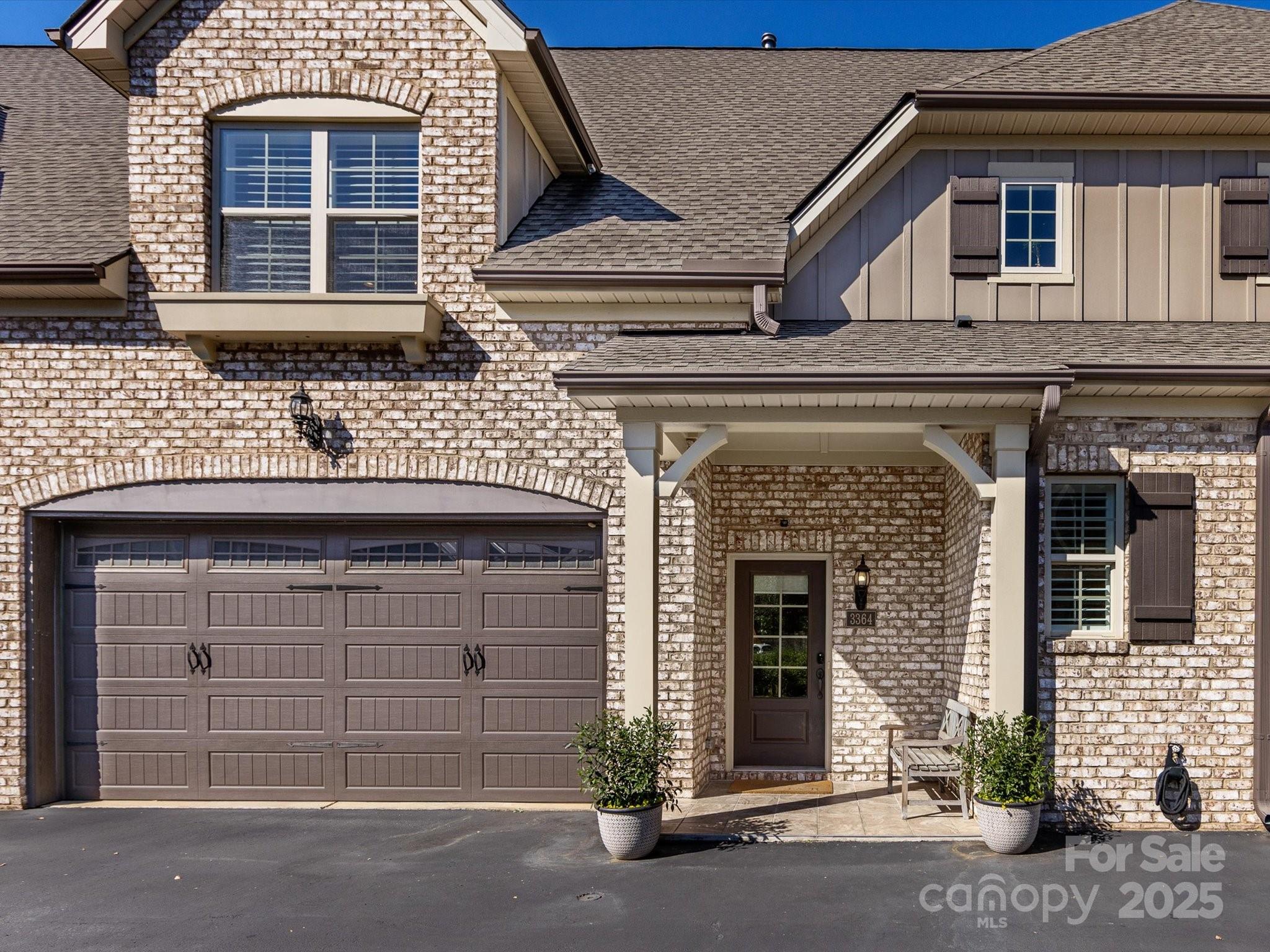 Huntington Farm Real Estate Listings Main Image