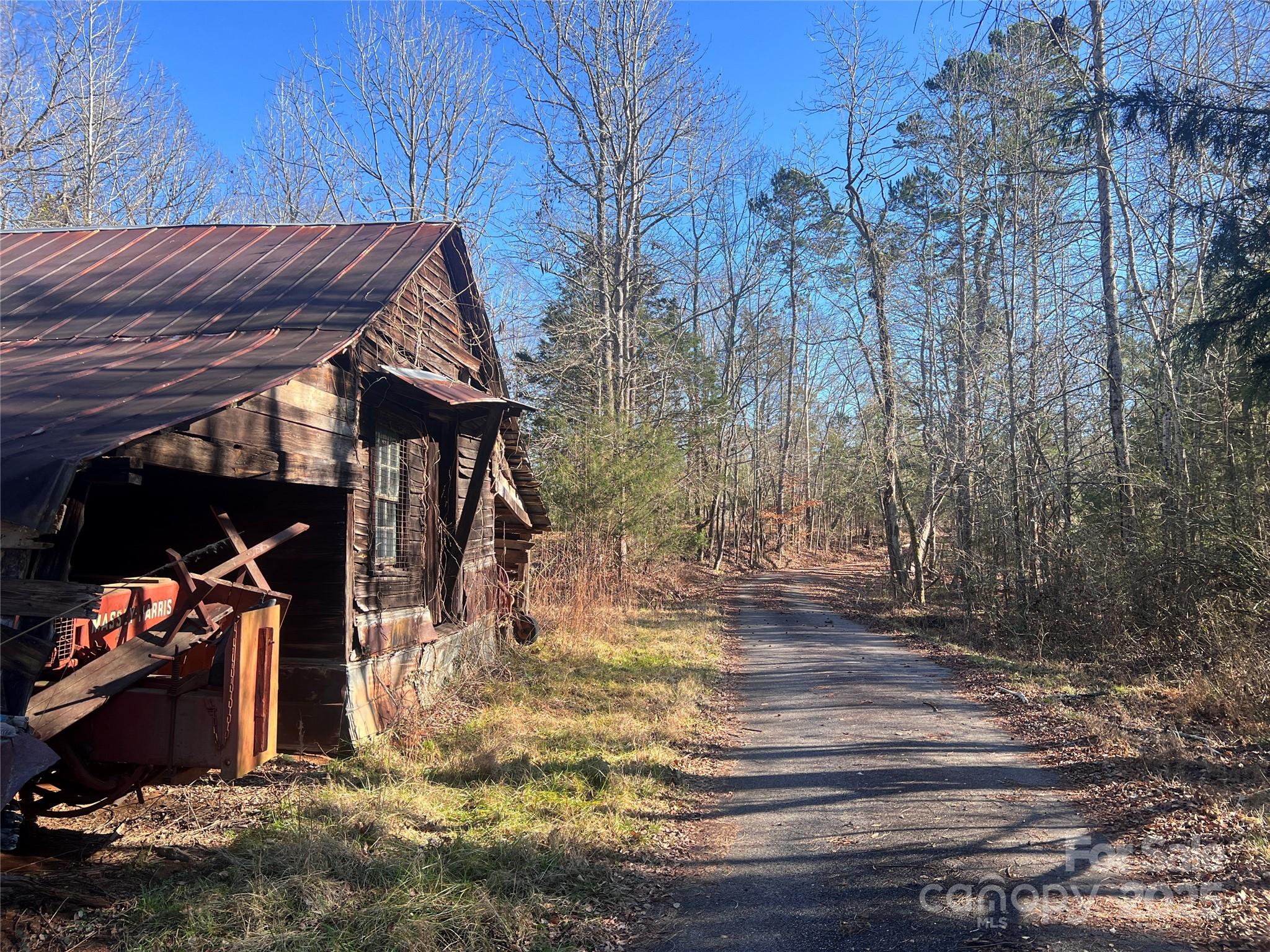 259 Sam Wilson Road Property Photo 3