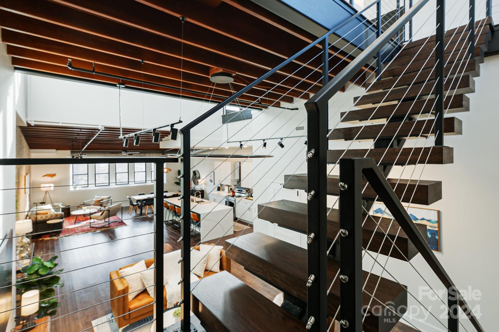 122 College Street 201-202-301 Property Photo 6