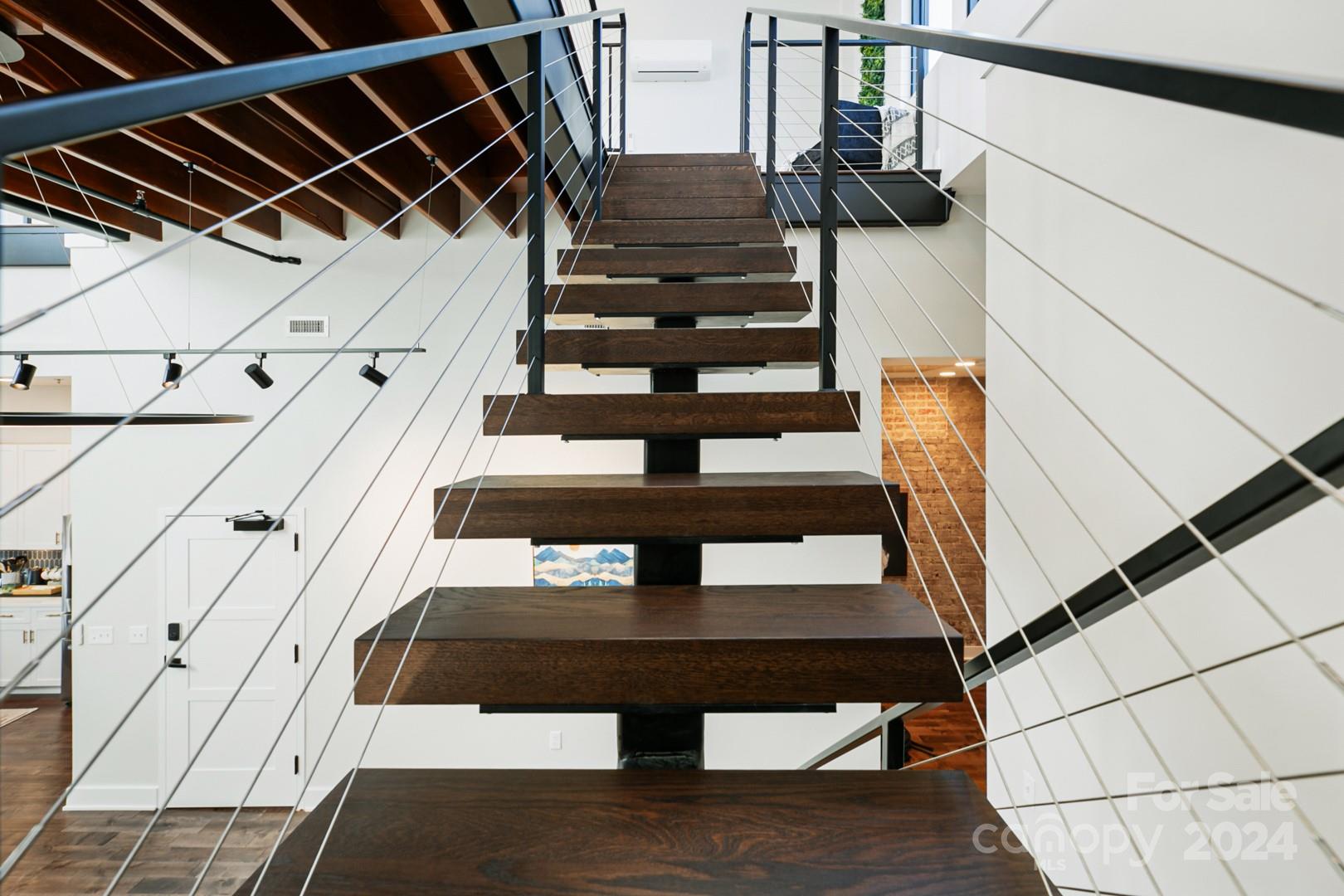 122 College Street 201-202-301 Property Photo 8