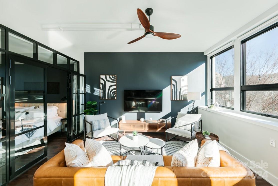 122 College Street 201-202-301 Property Photo 29