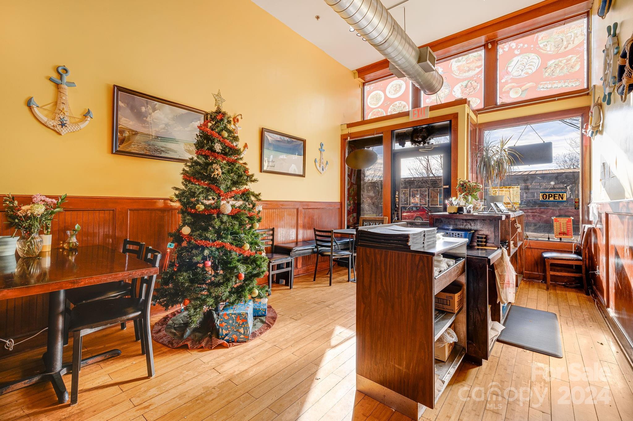 122 College Street 201-202-301 Property Photo 44