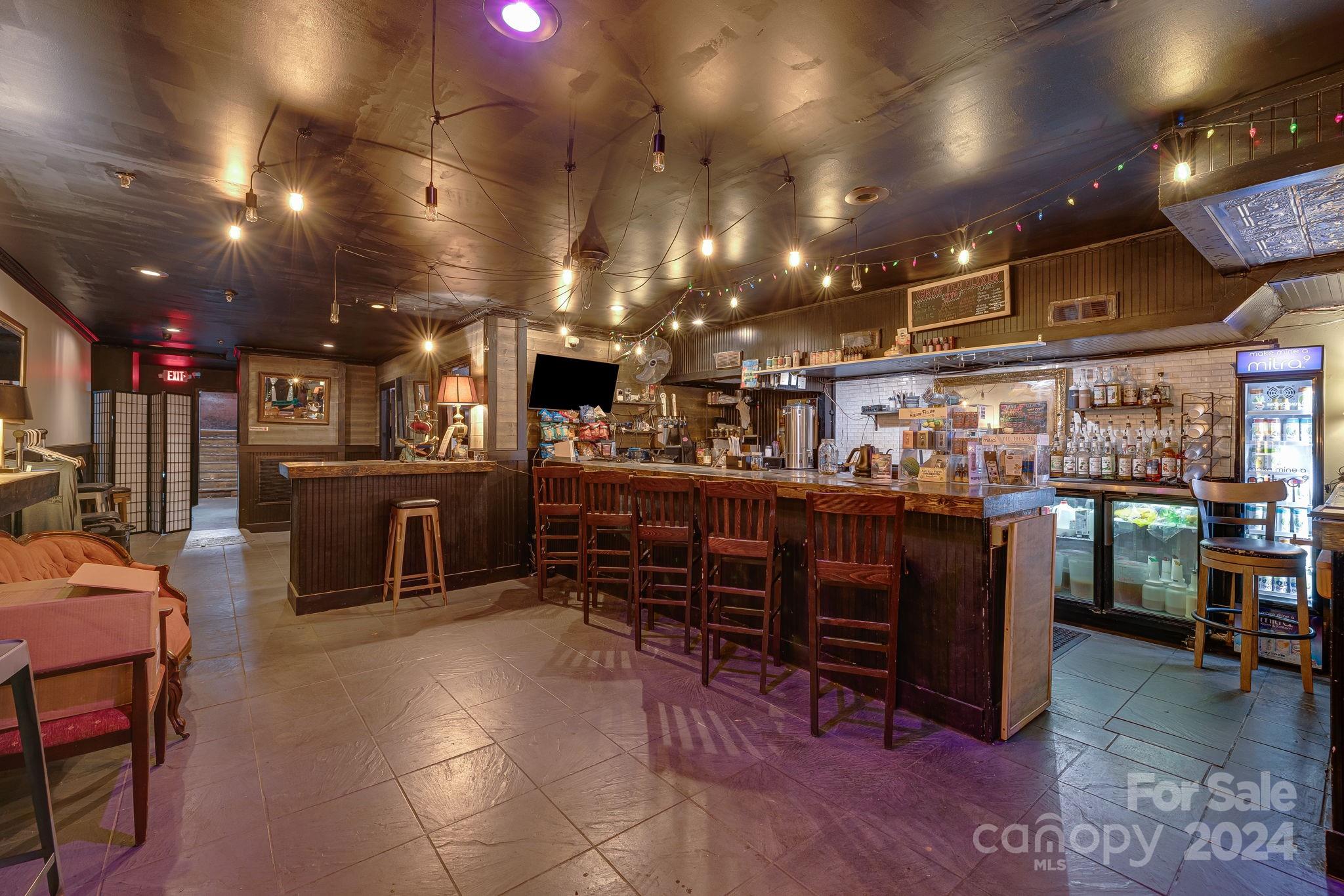 122 College Street 201-202-301 Property Photo 46