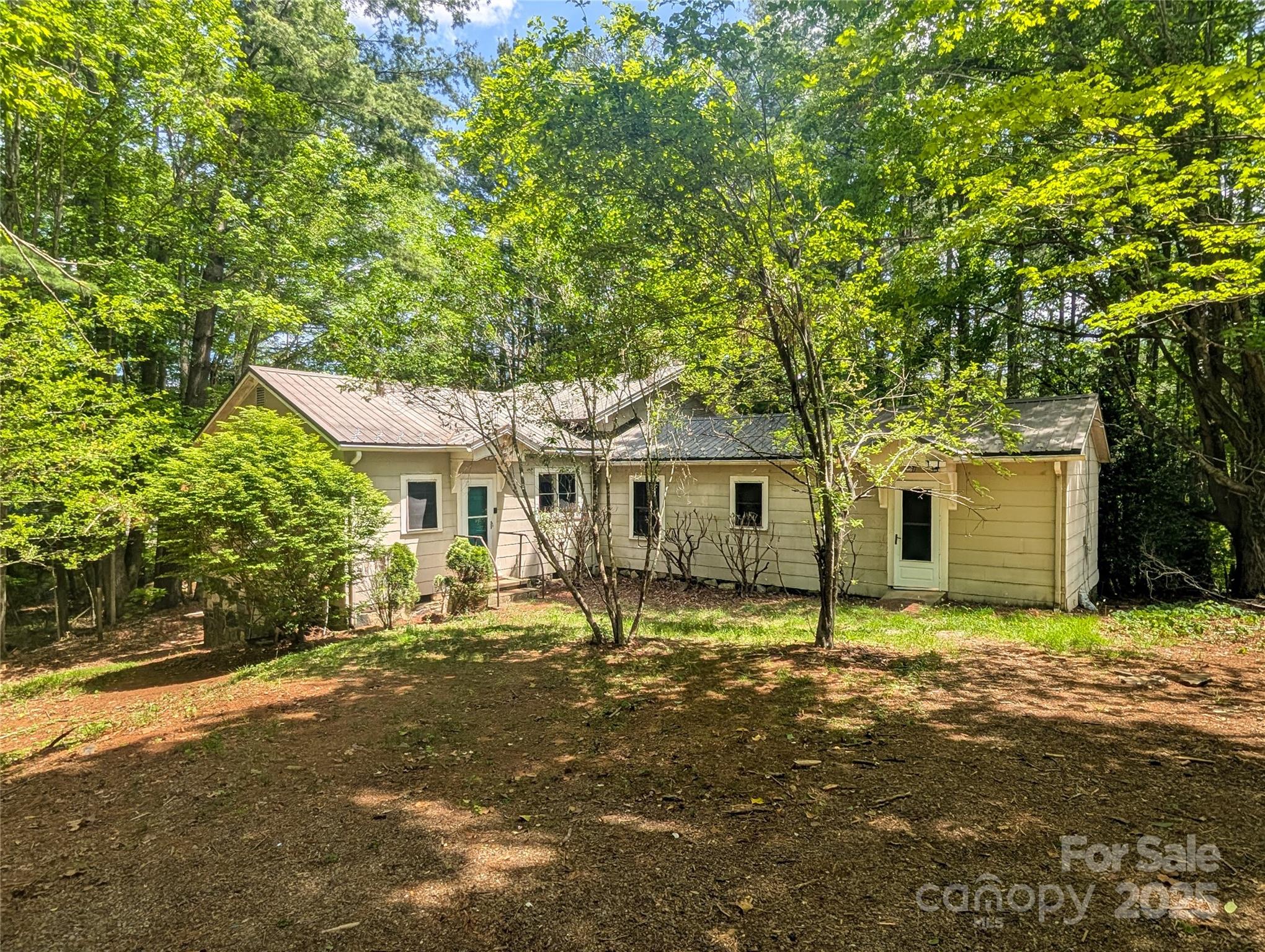 51 Woodland Hills Drive Property Photo 1