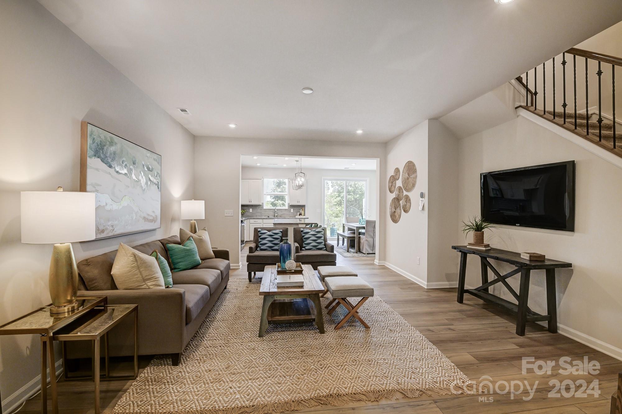 2731 Texana Court Property Photo 4