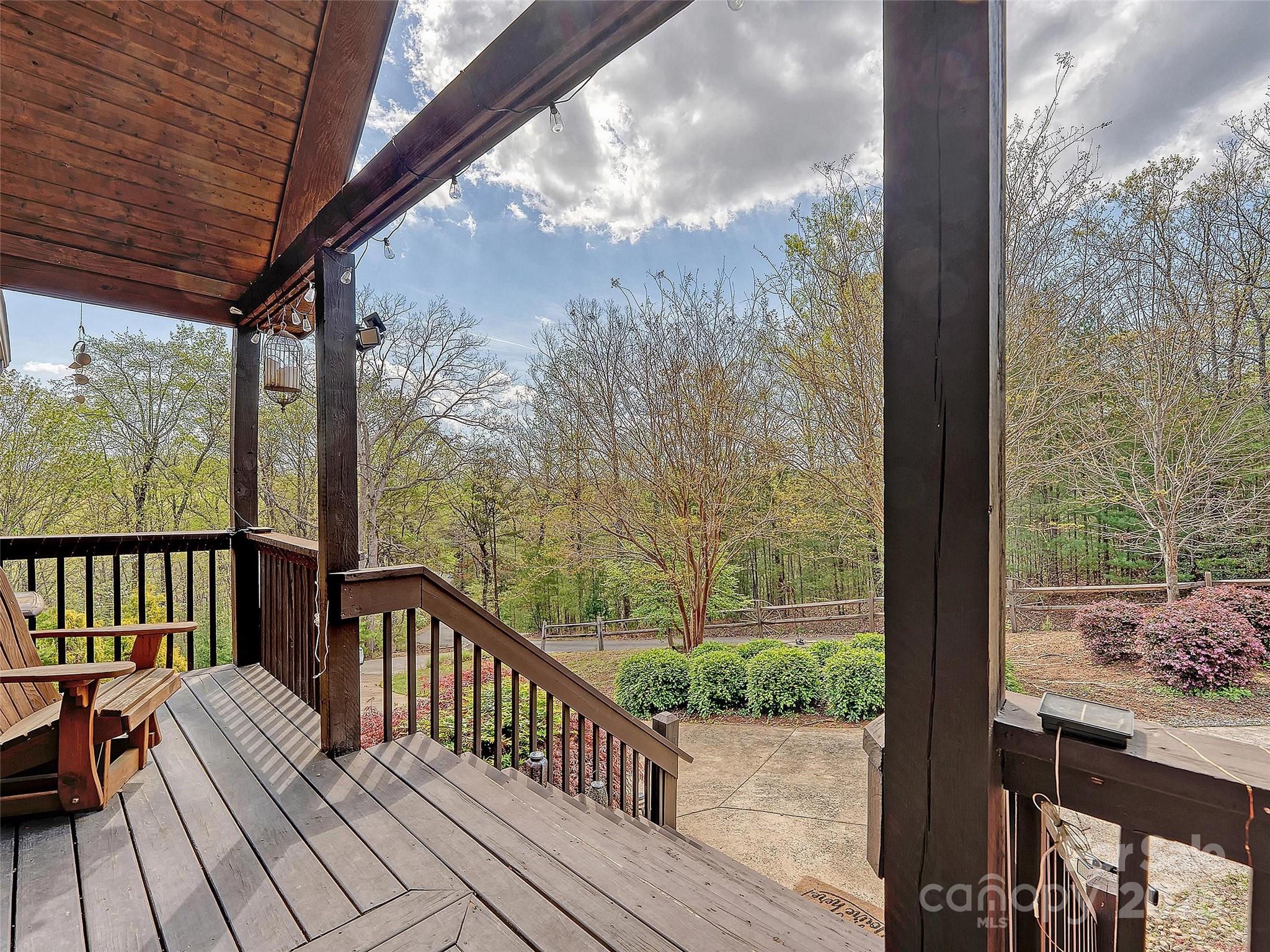 417 Garden Lane Property Photo 4