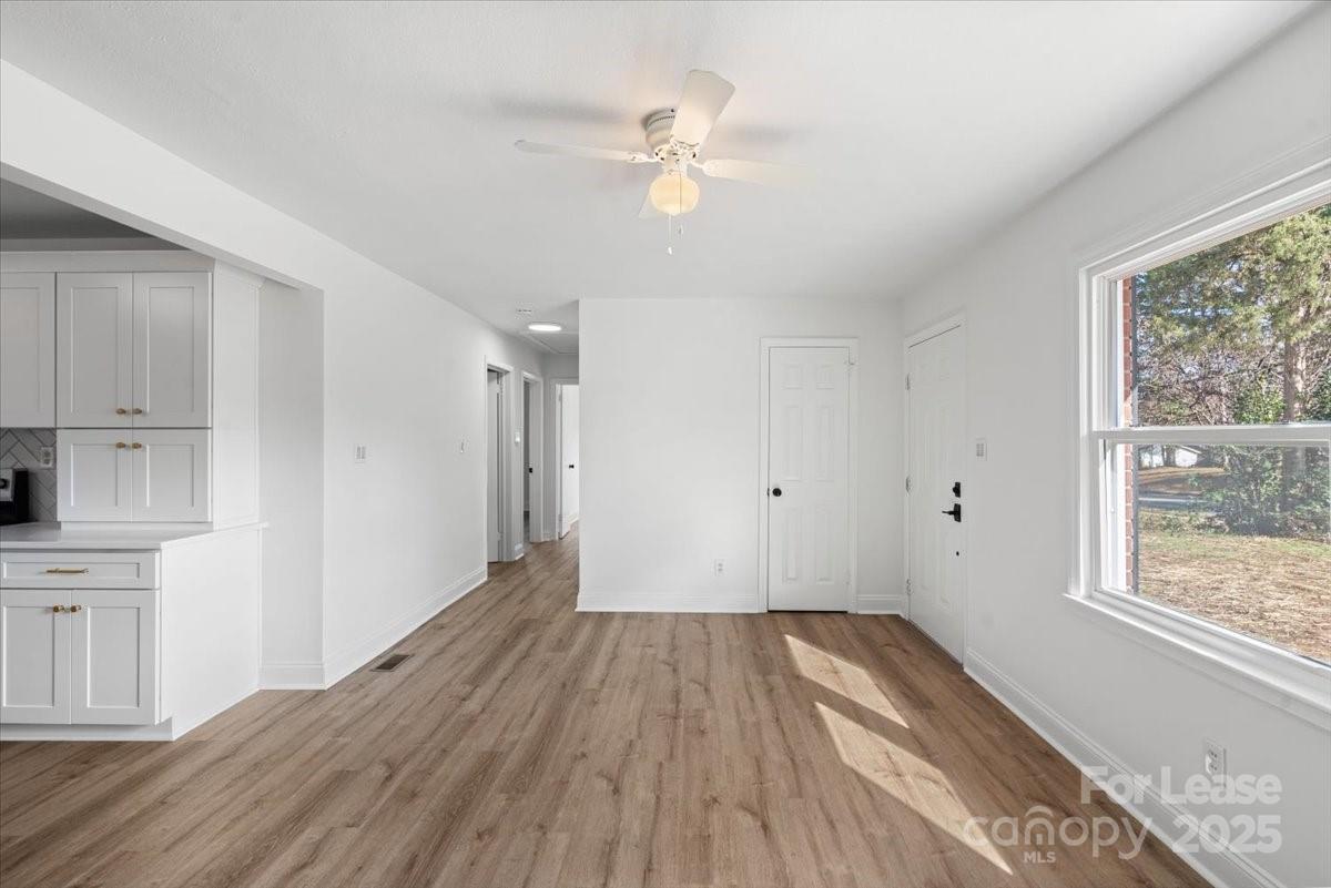 2220 Eastway Drive Property Photo 8