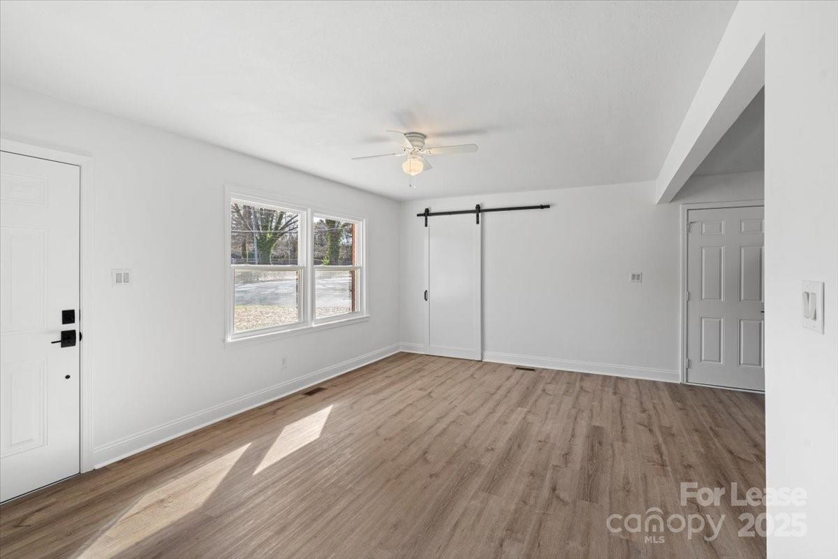 2220 Eastway Drive Property Photo 10
