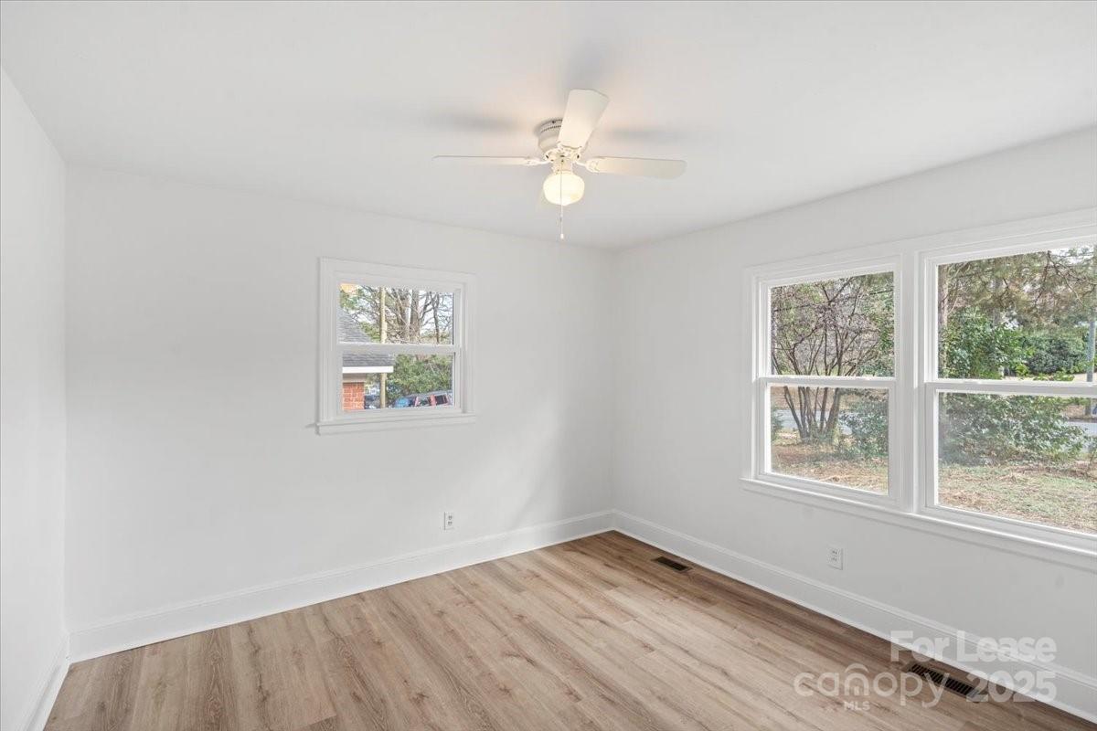 2220 Eastway Drive Property Photo 20