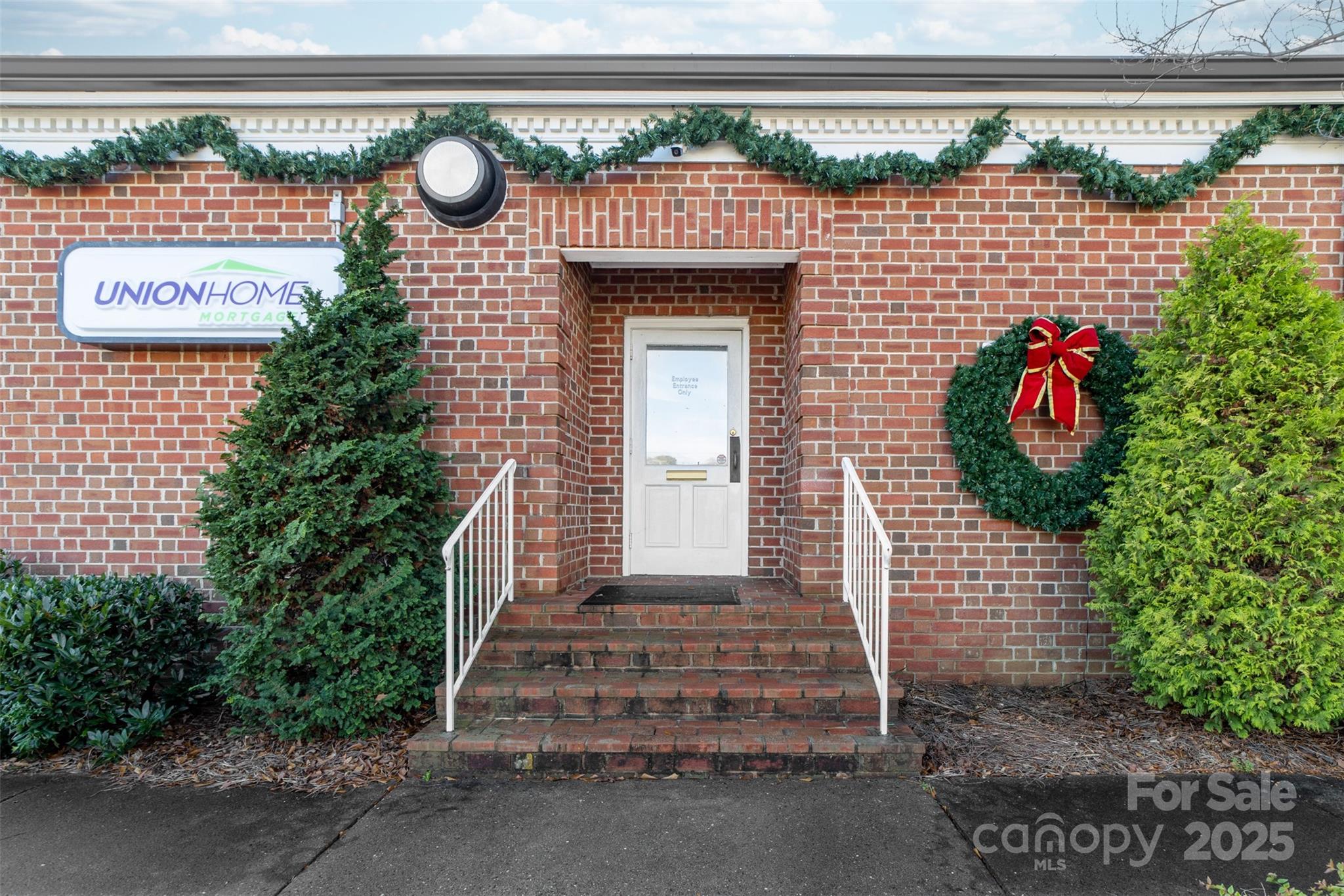 824 S Dekalb Street Property Photo 11