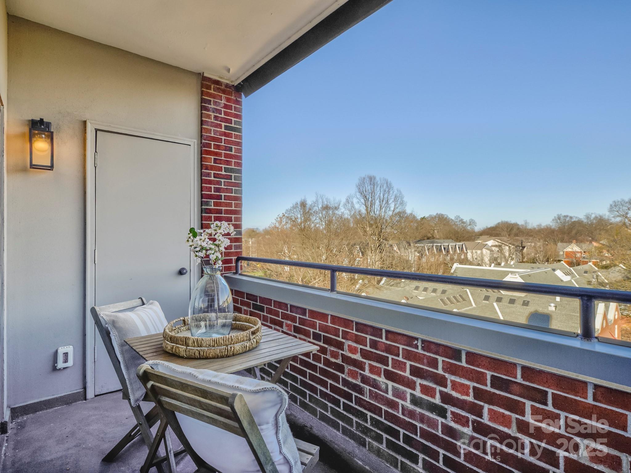 224 Poplar Street 19 Property Photo 12