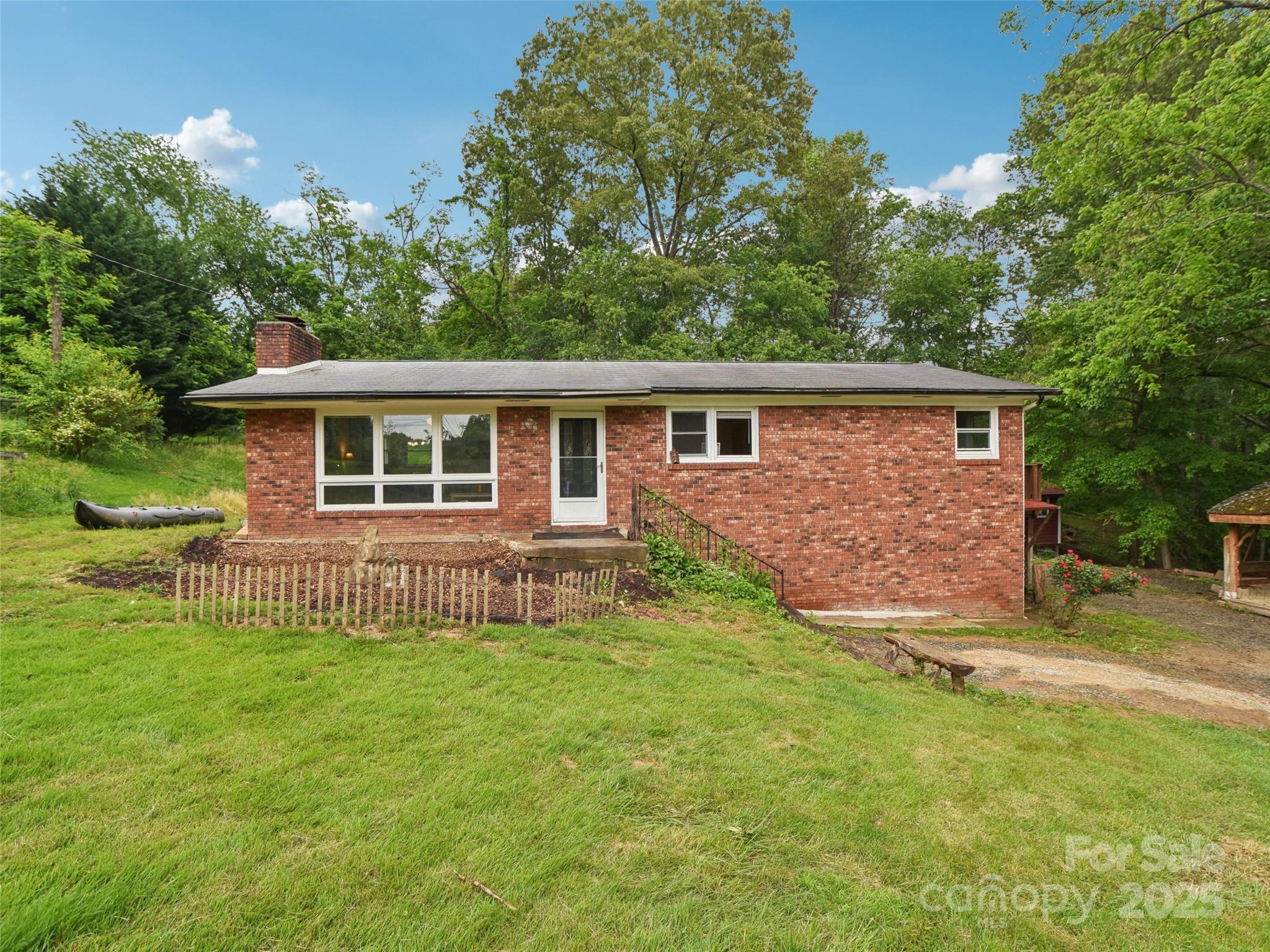 51 Sunset Drive Property Photo 1