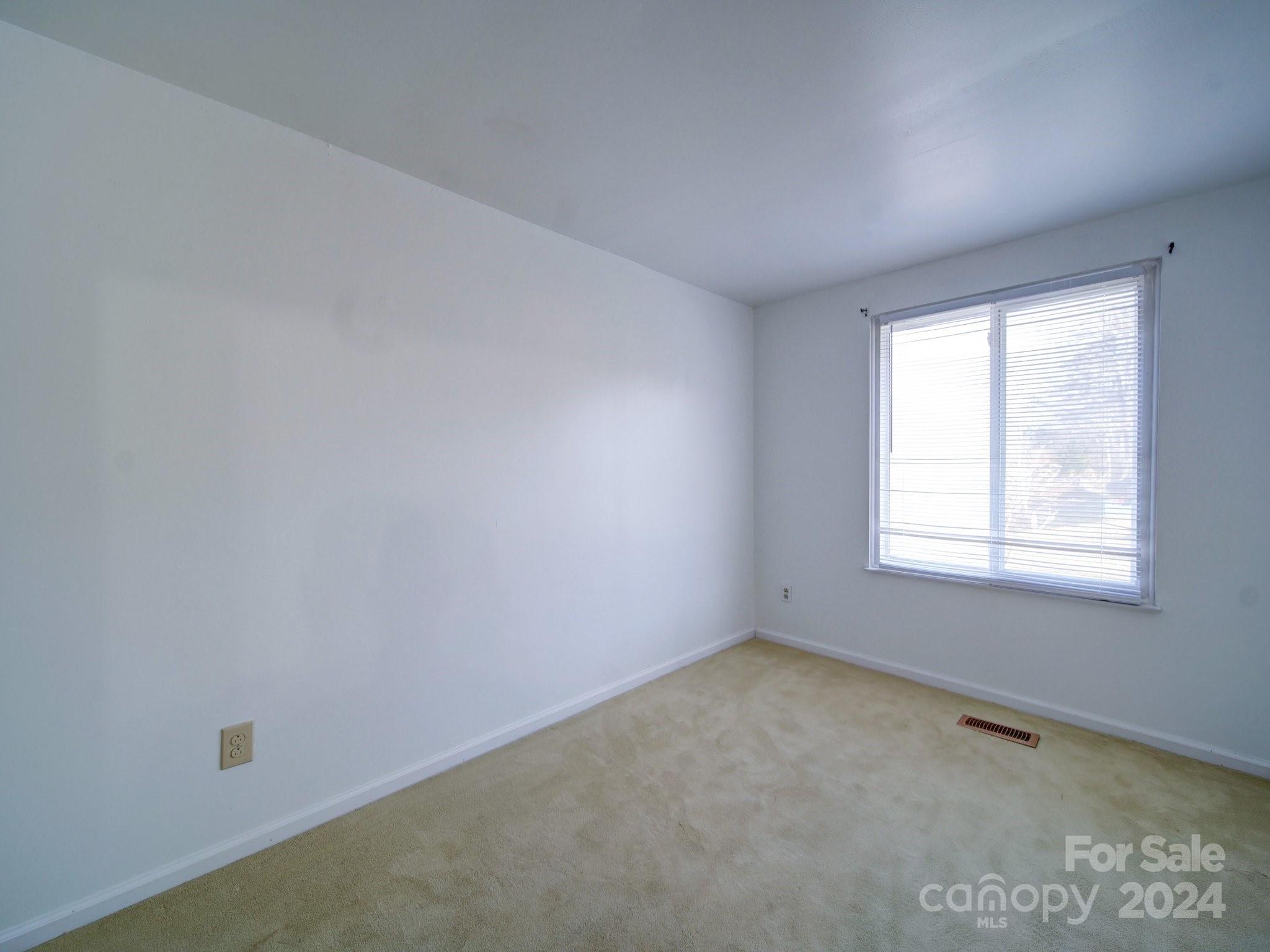 7800 Highbanks Court Property Photo 20