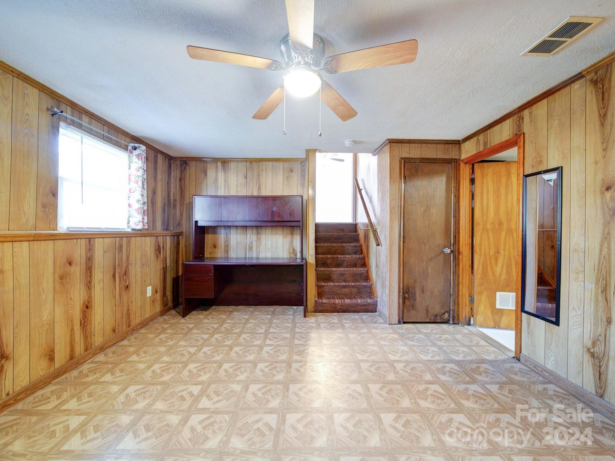 7800 Highbanks Court Property Photo 24