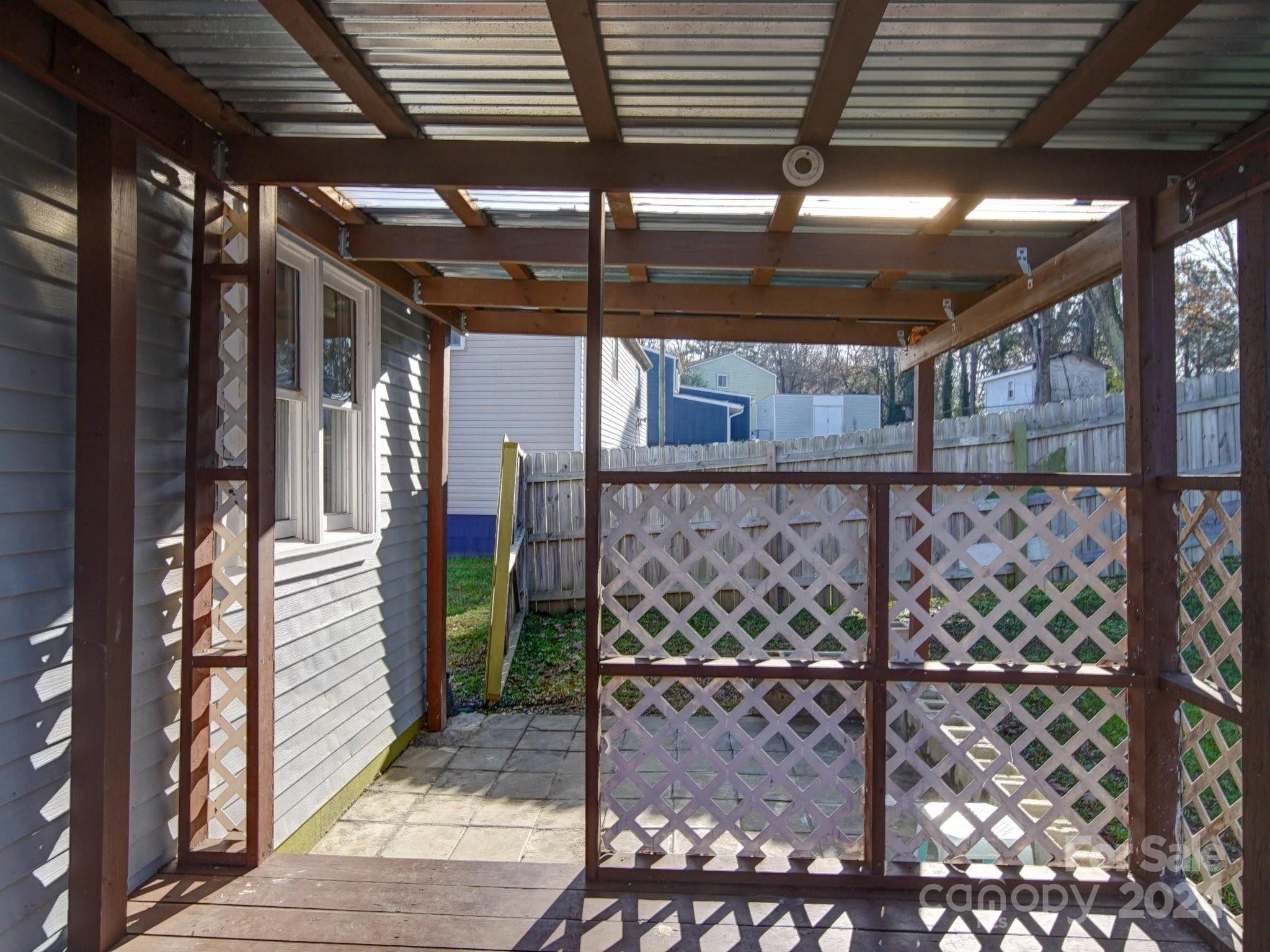 7800 Highbanks Court Property Photo 33