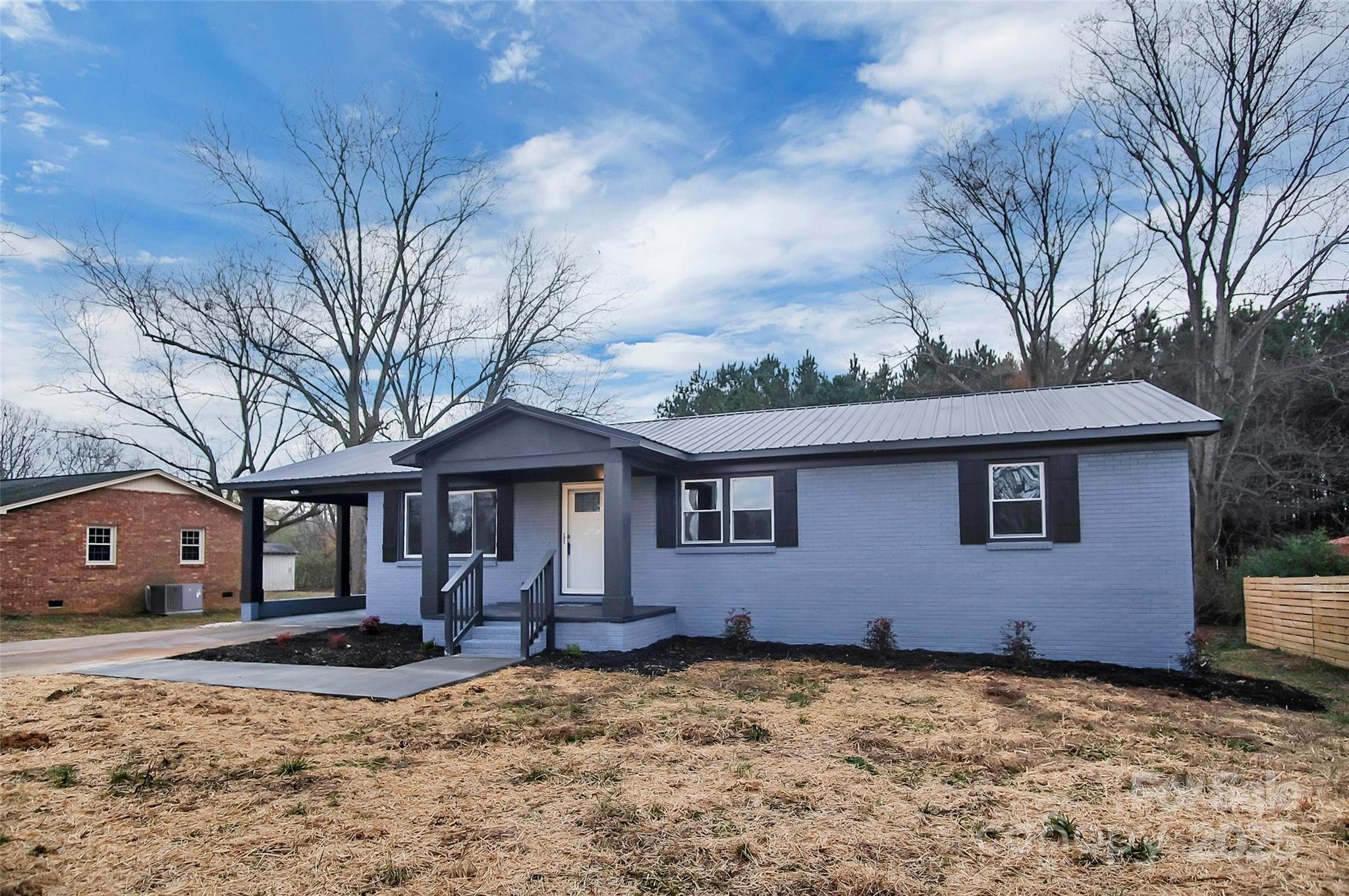 623 Oak Grove Road Property Photo 2