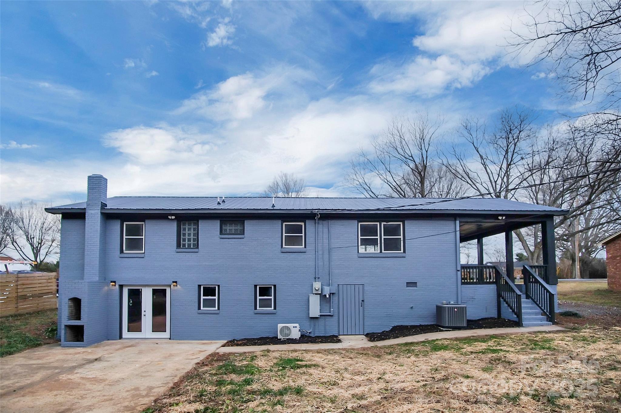 623 Oak Grove Road Property Photo 5
