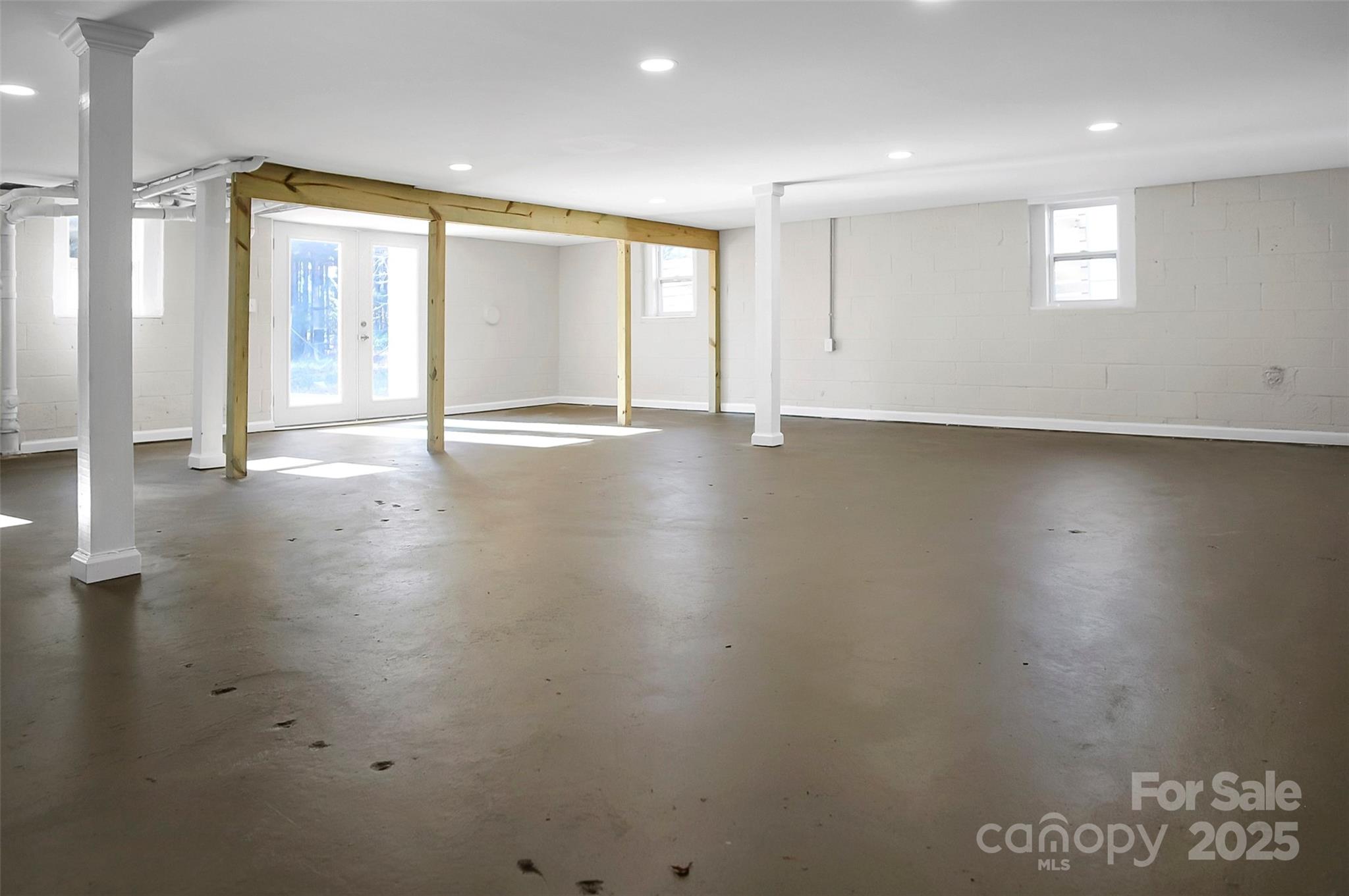 623 Oak Grove Road Property Photo 27