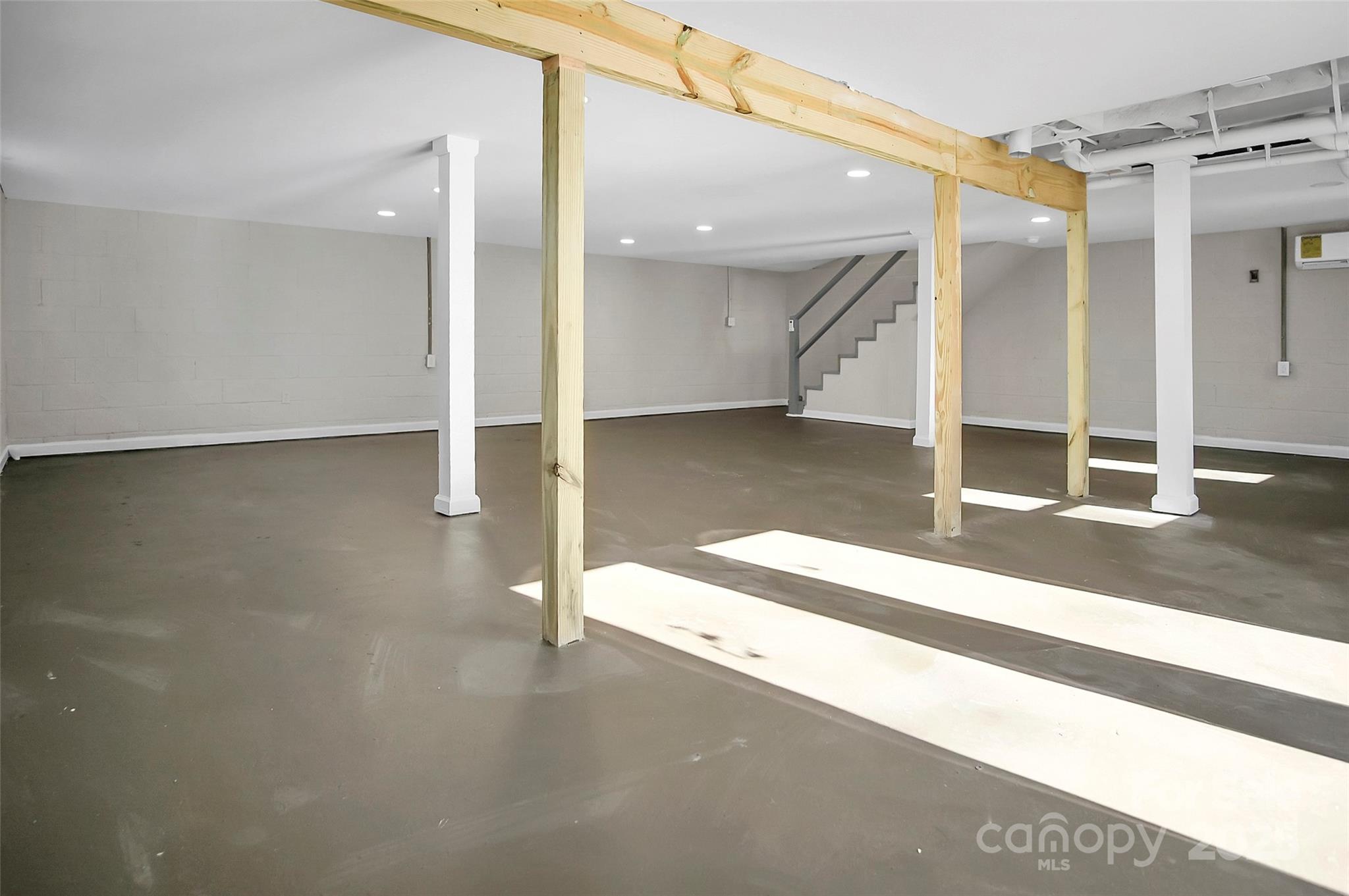 623 Oak Grove Road Property Photo 29