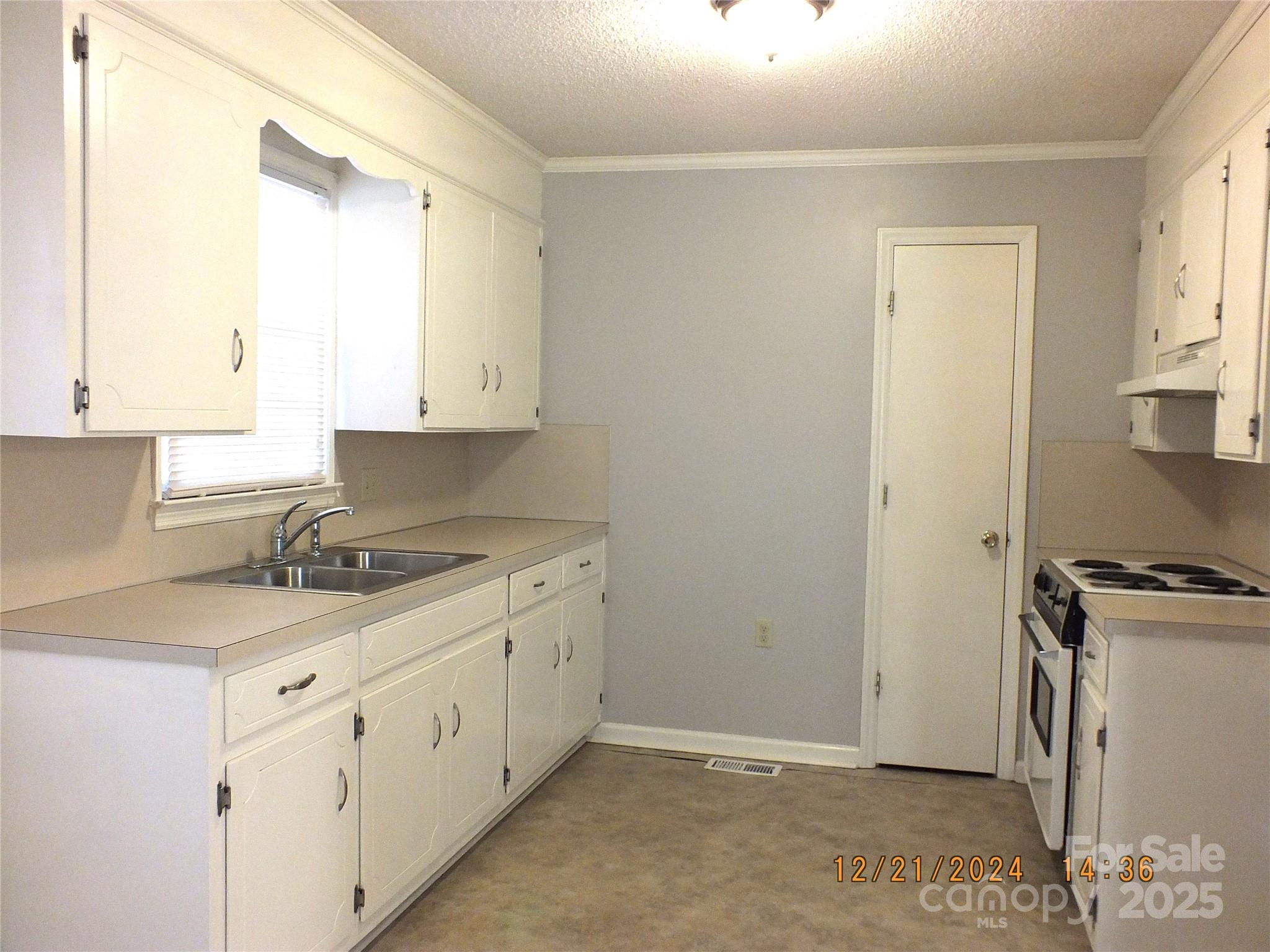 1857 Williams Circle Property Photo 3