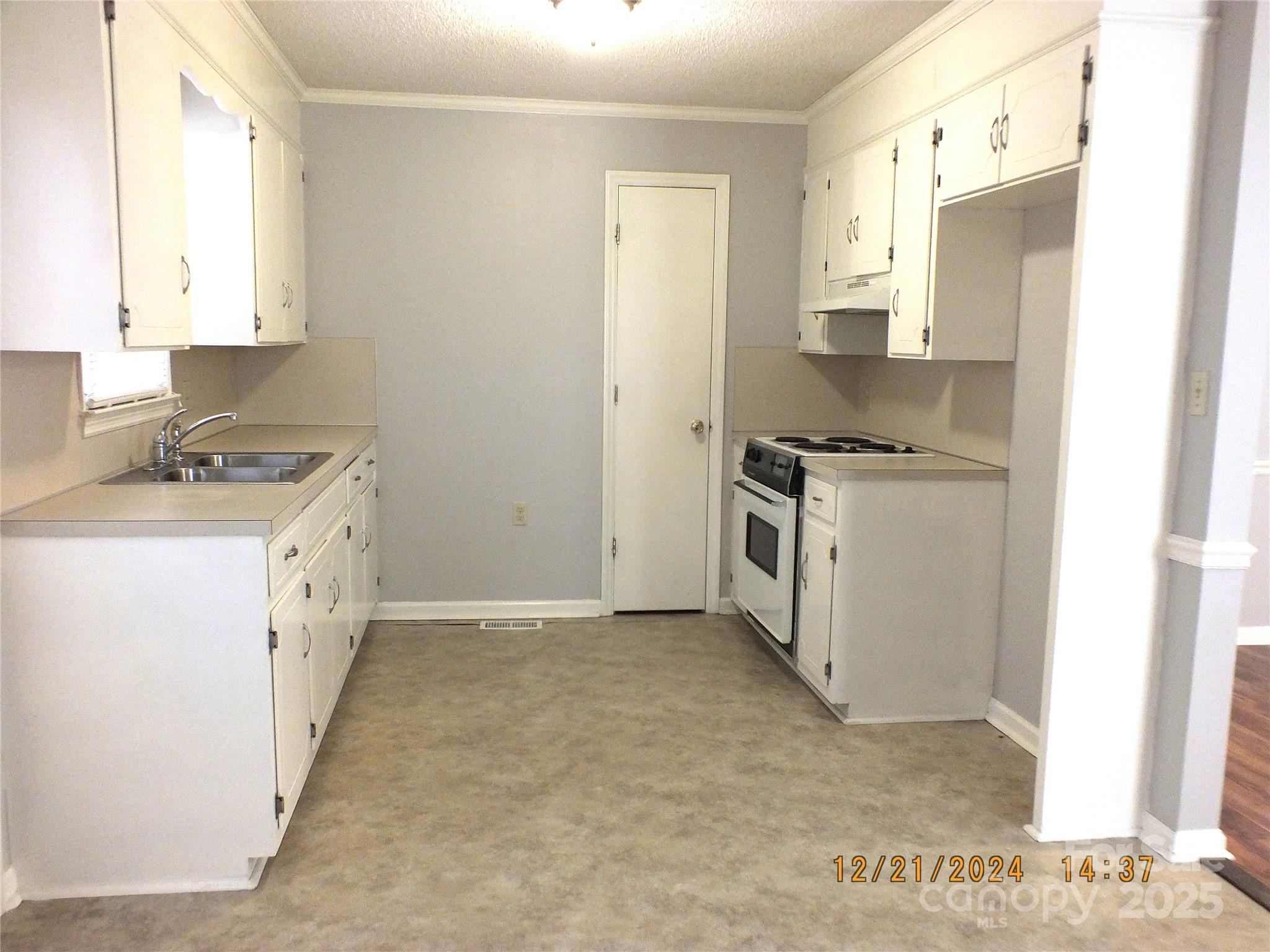 1857 Williams Circle Property Photo 5