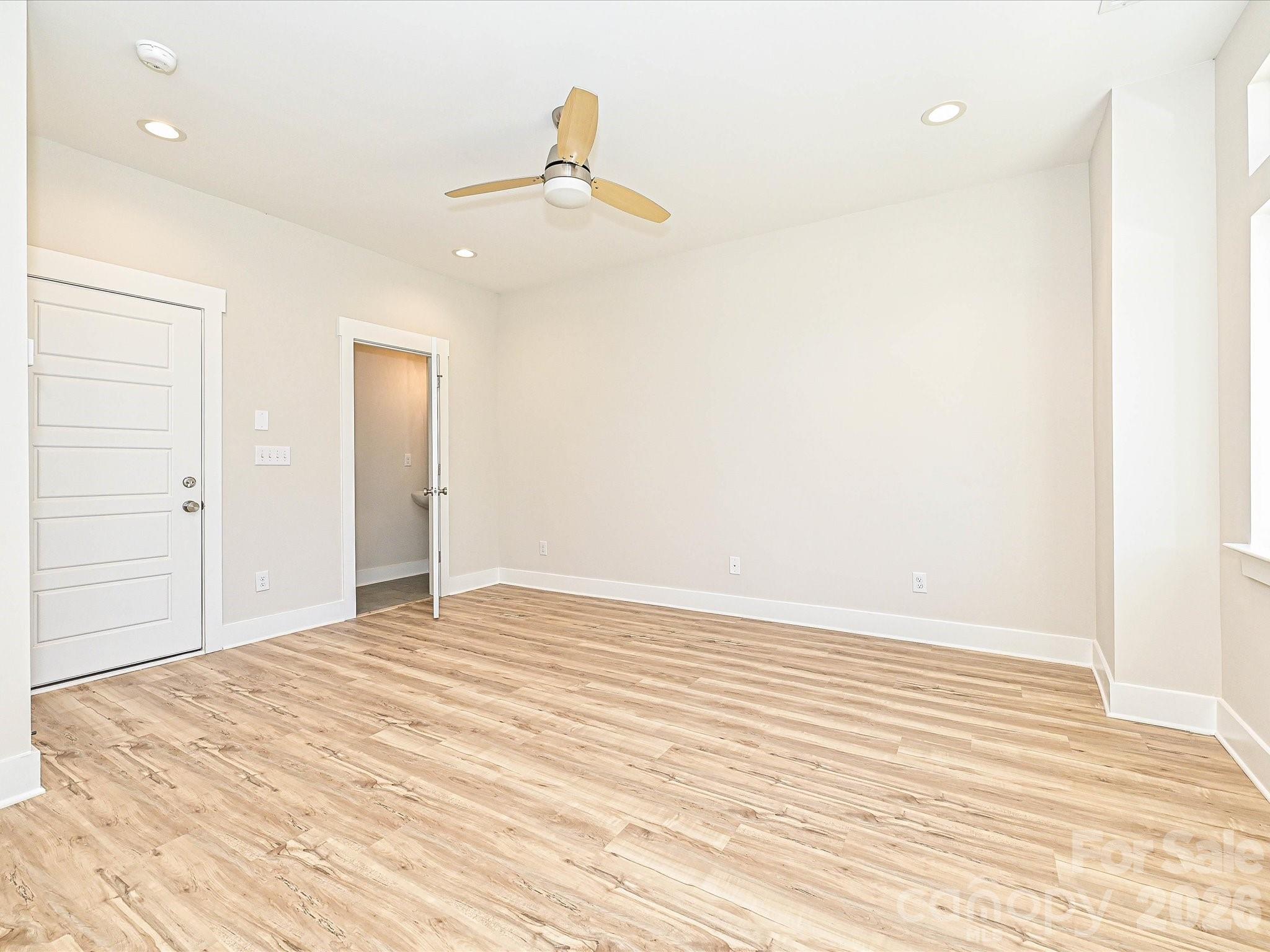 916 Callahan Street Eqx1666 Property Photo 34