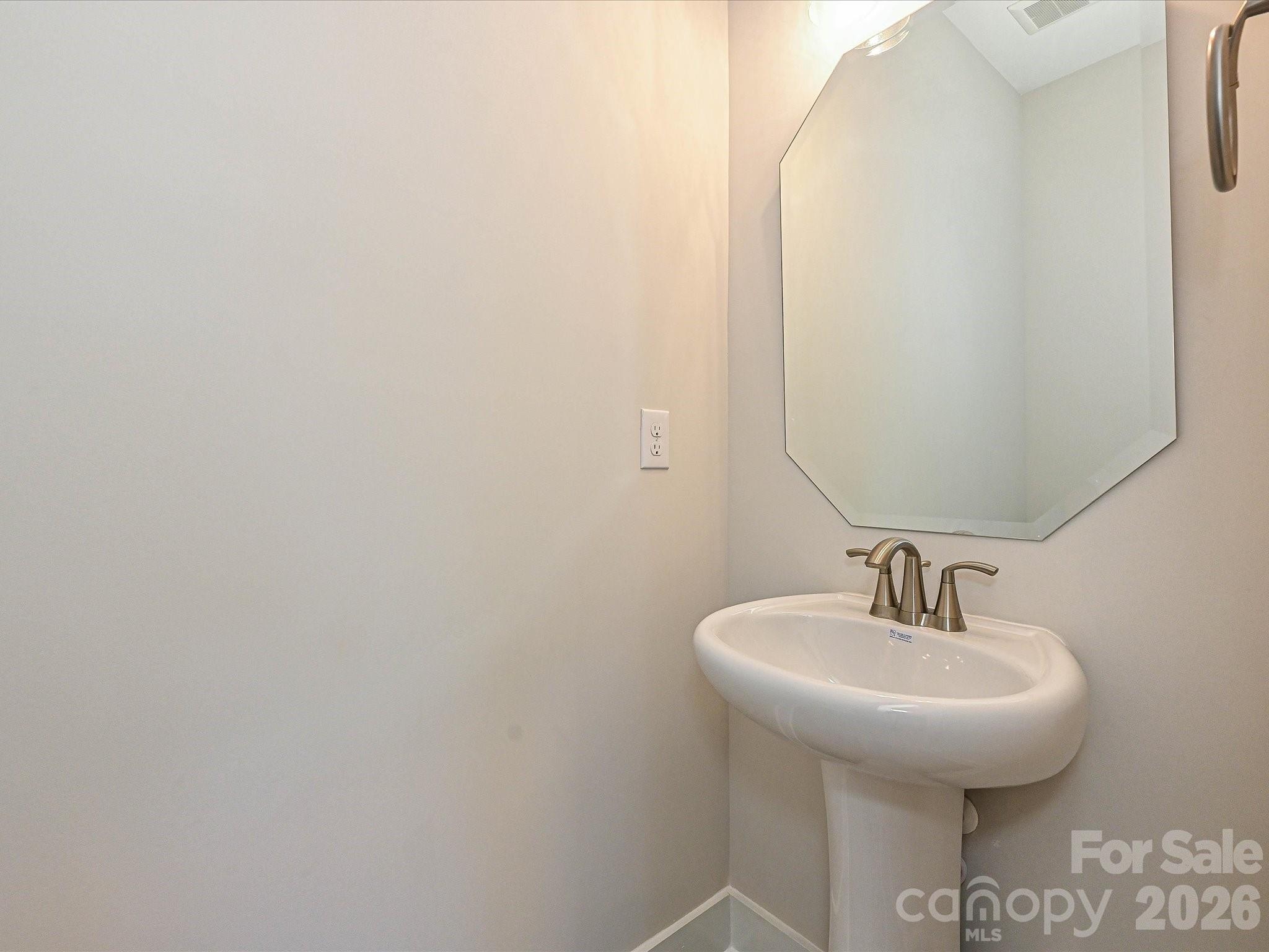916 Callahan Street Eqx1666 Property Photo 35