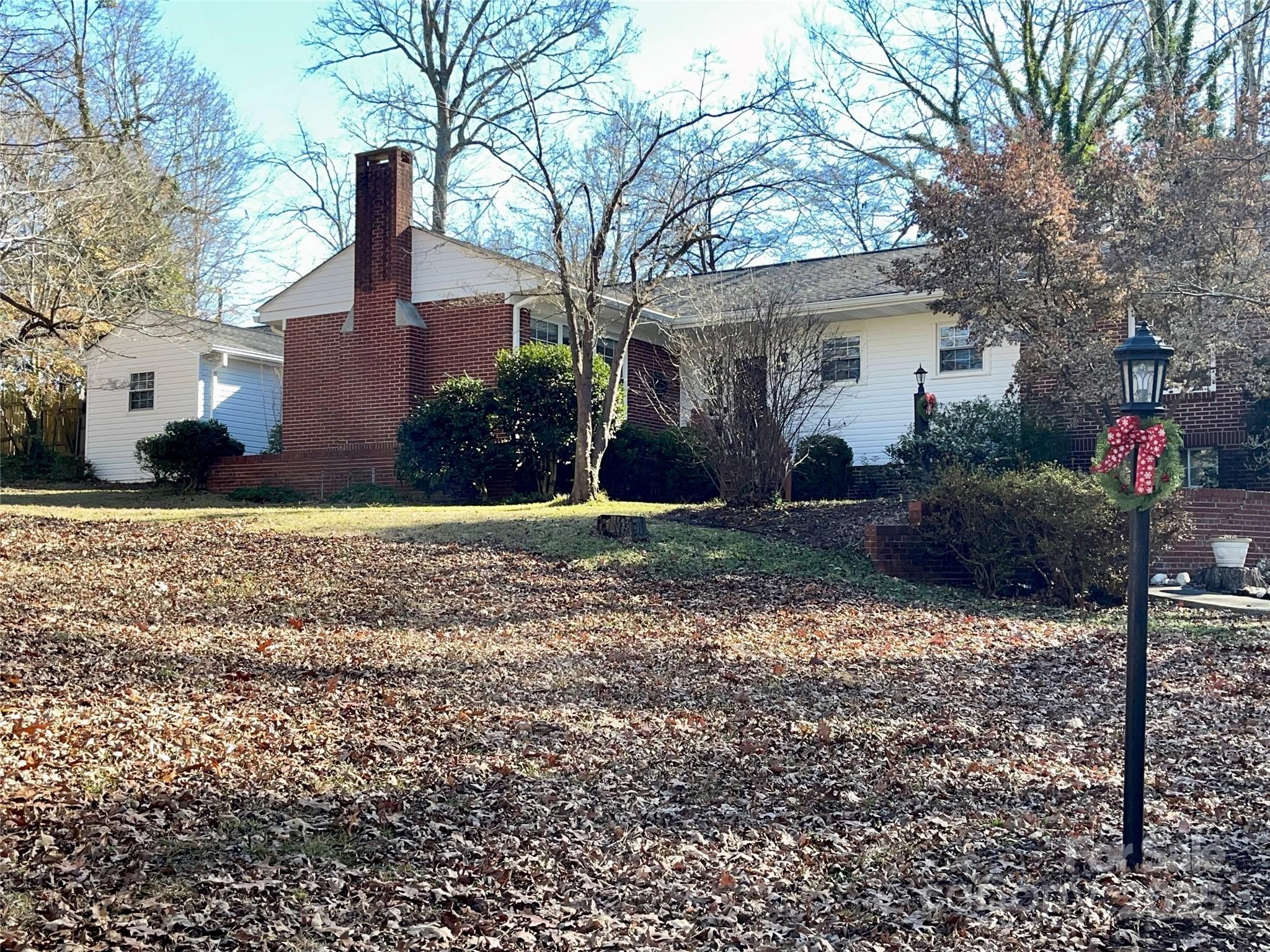 511 W Stevens Drive Property Photo