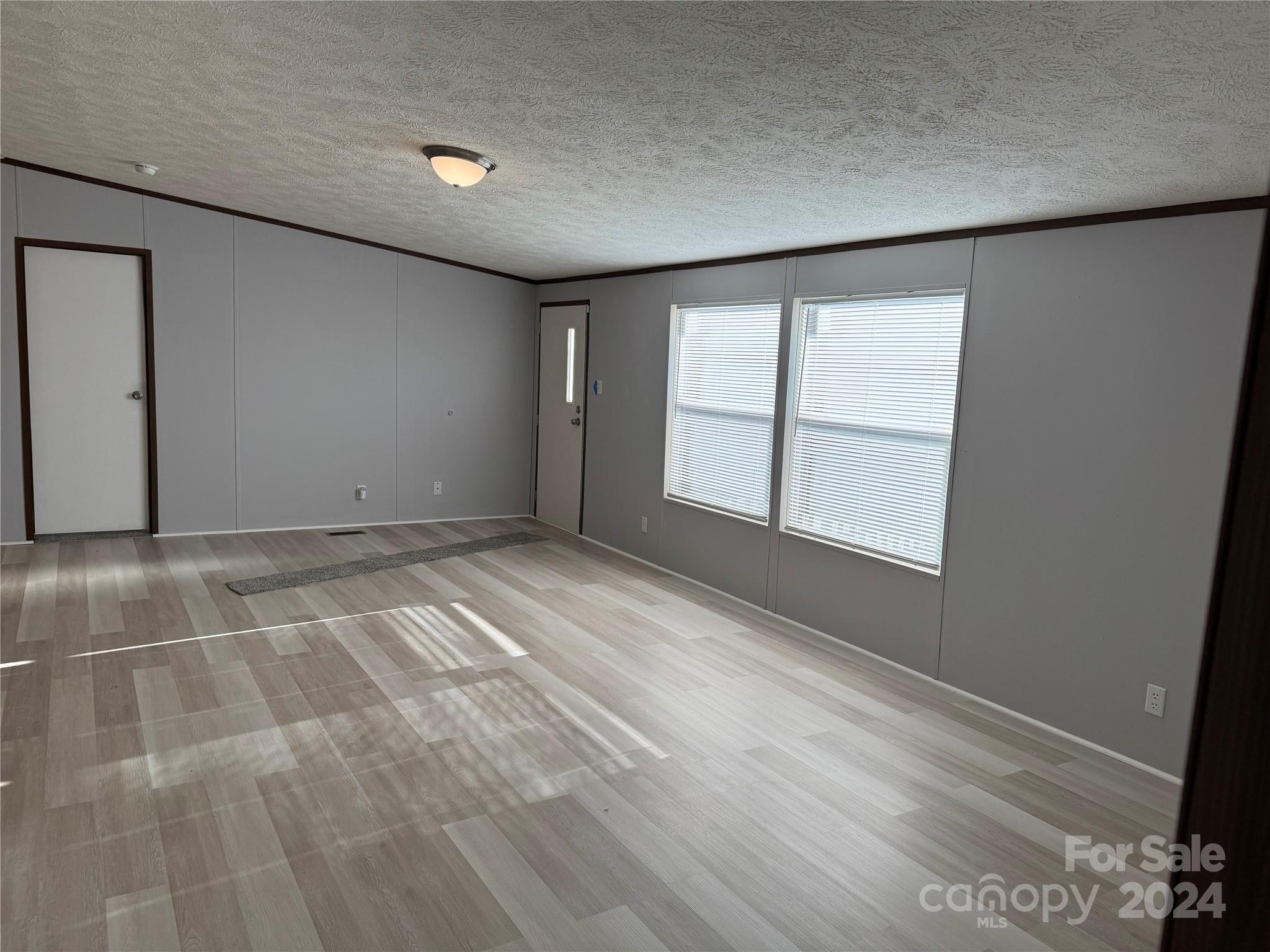 419 Davis Road Property Photo 8